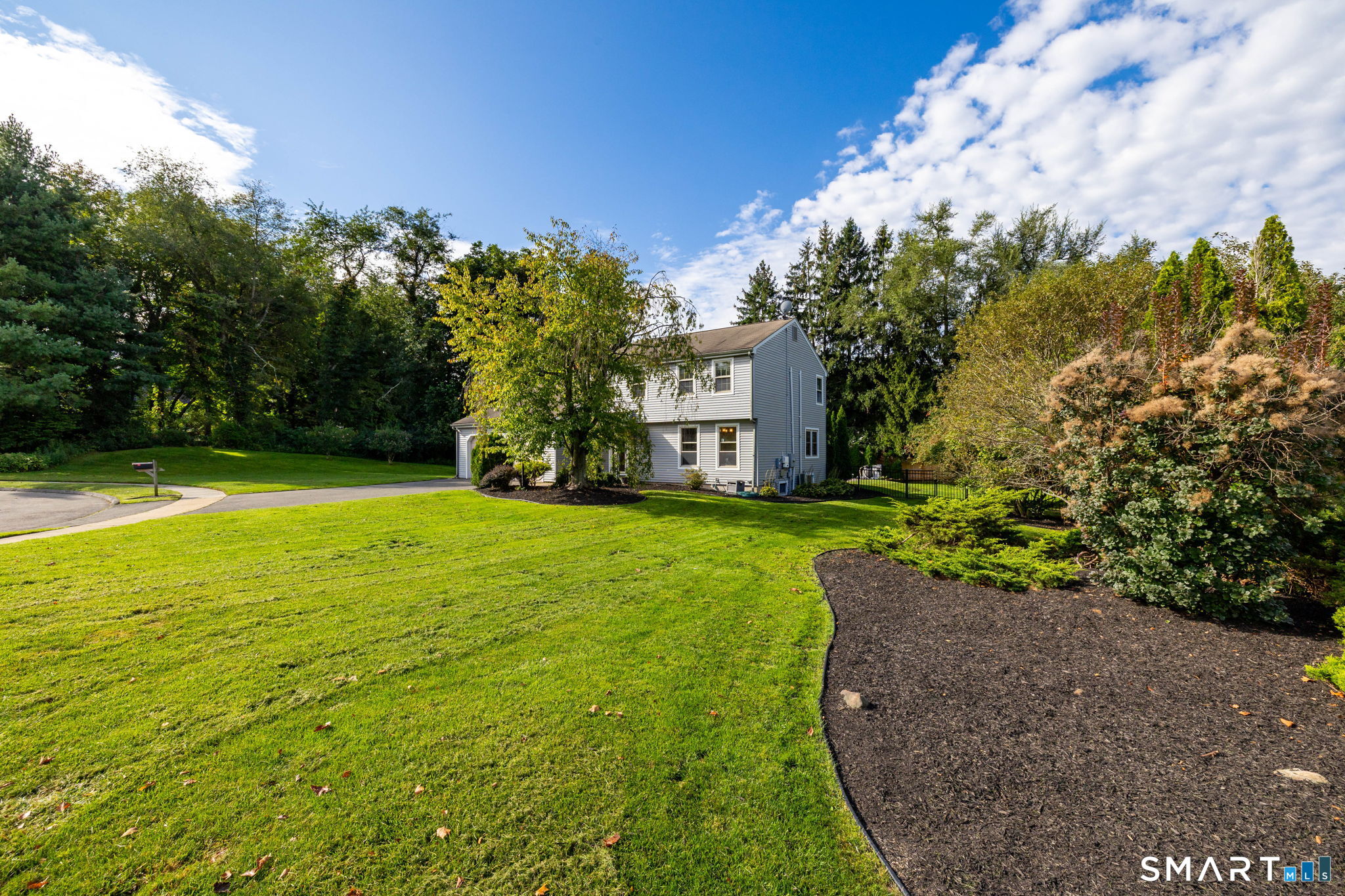 75 Isabelle Drive photo 38