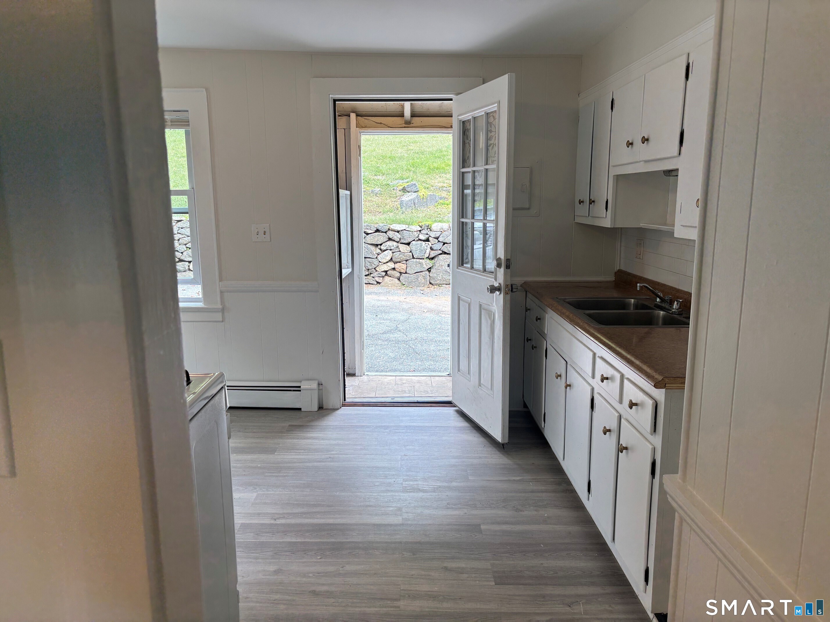 245 W. Glenville Road, Greenwich, Connecticut photo 4