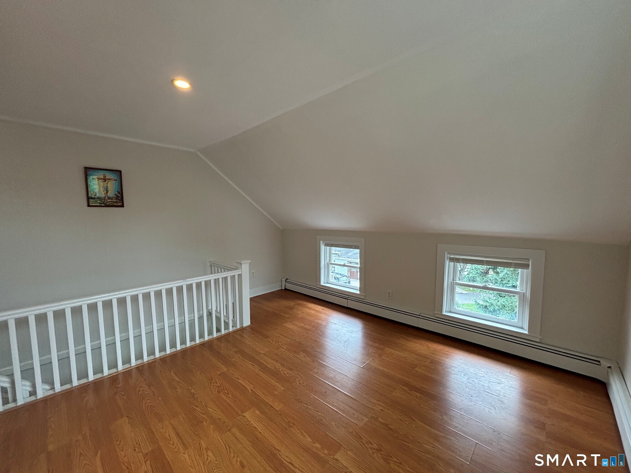 245 W. Glenville Road photo 10