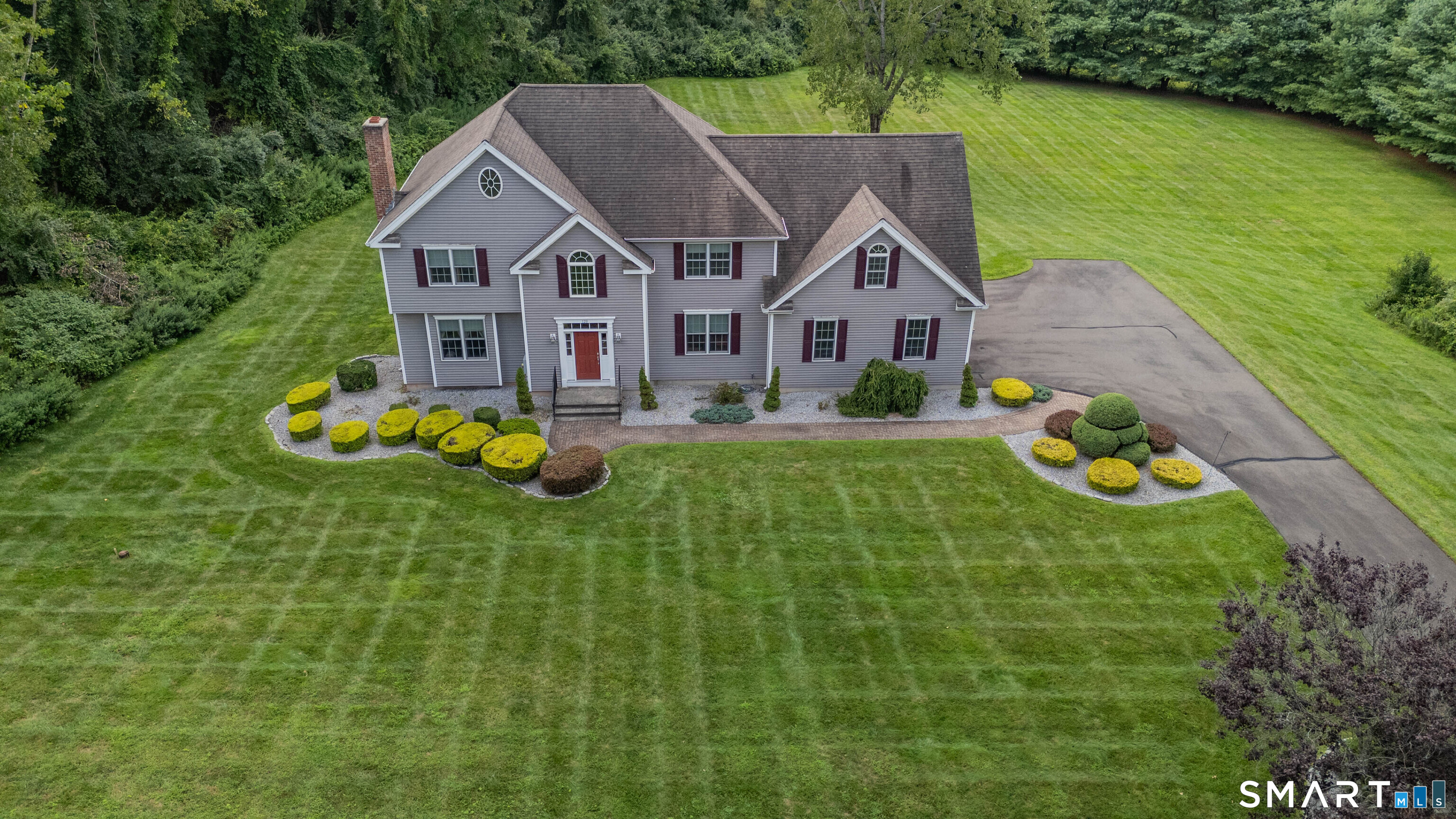 120 Linden Drive photo 37