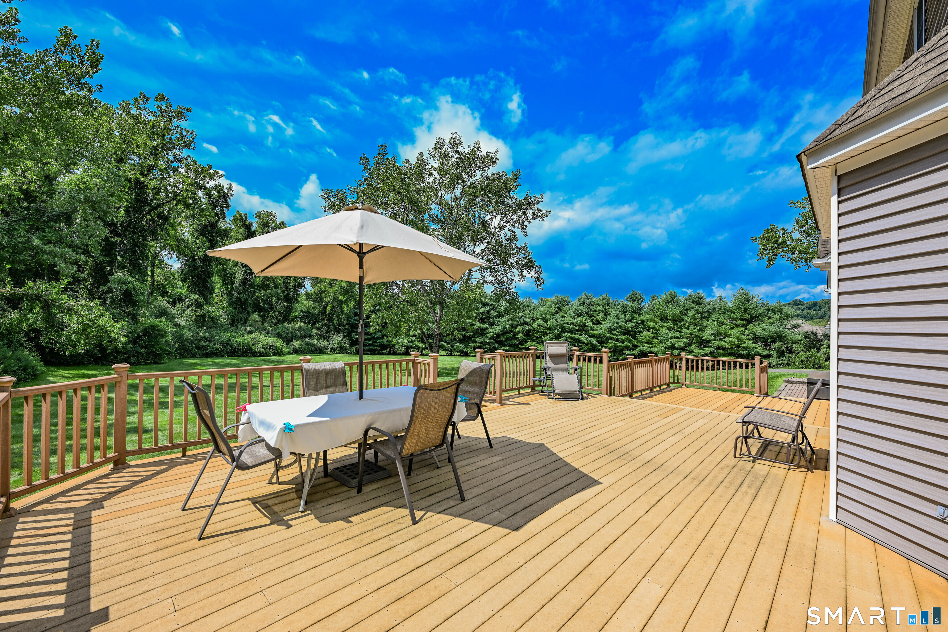 120 Linden Drive photo 34