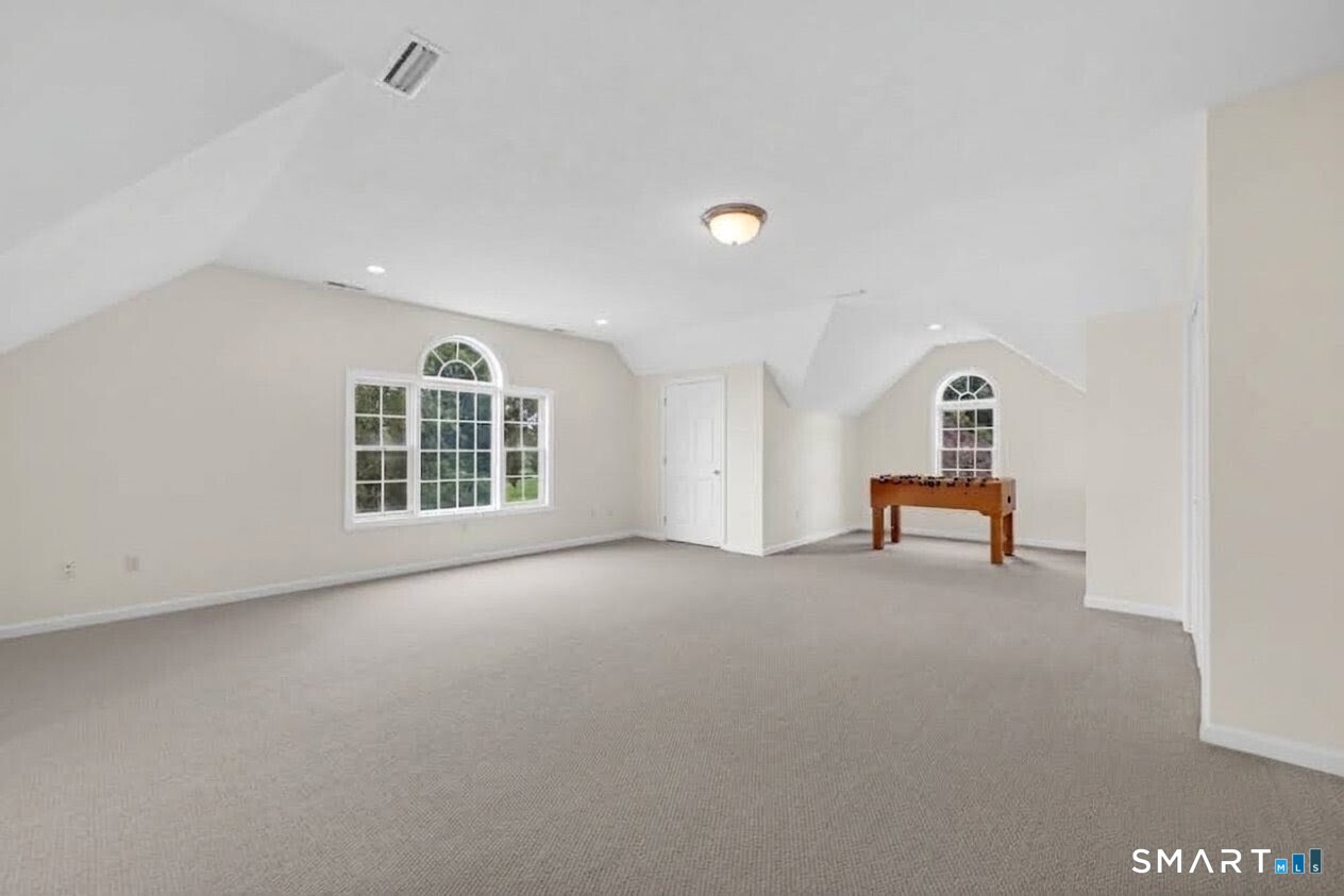 120 Linden Drive photo 25