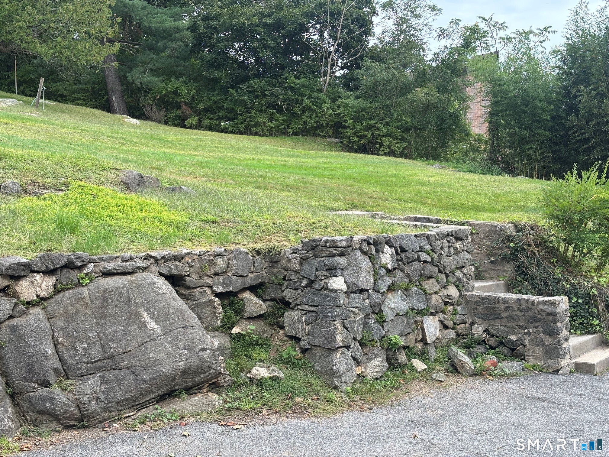 245 W. Glenville Road photo 14