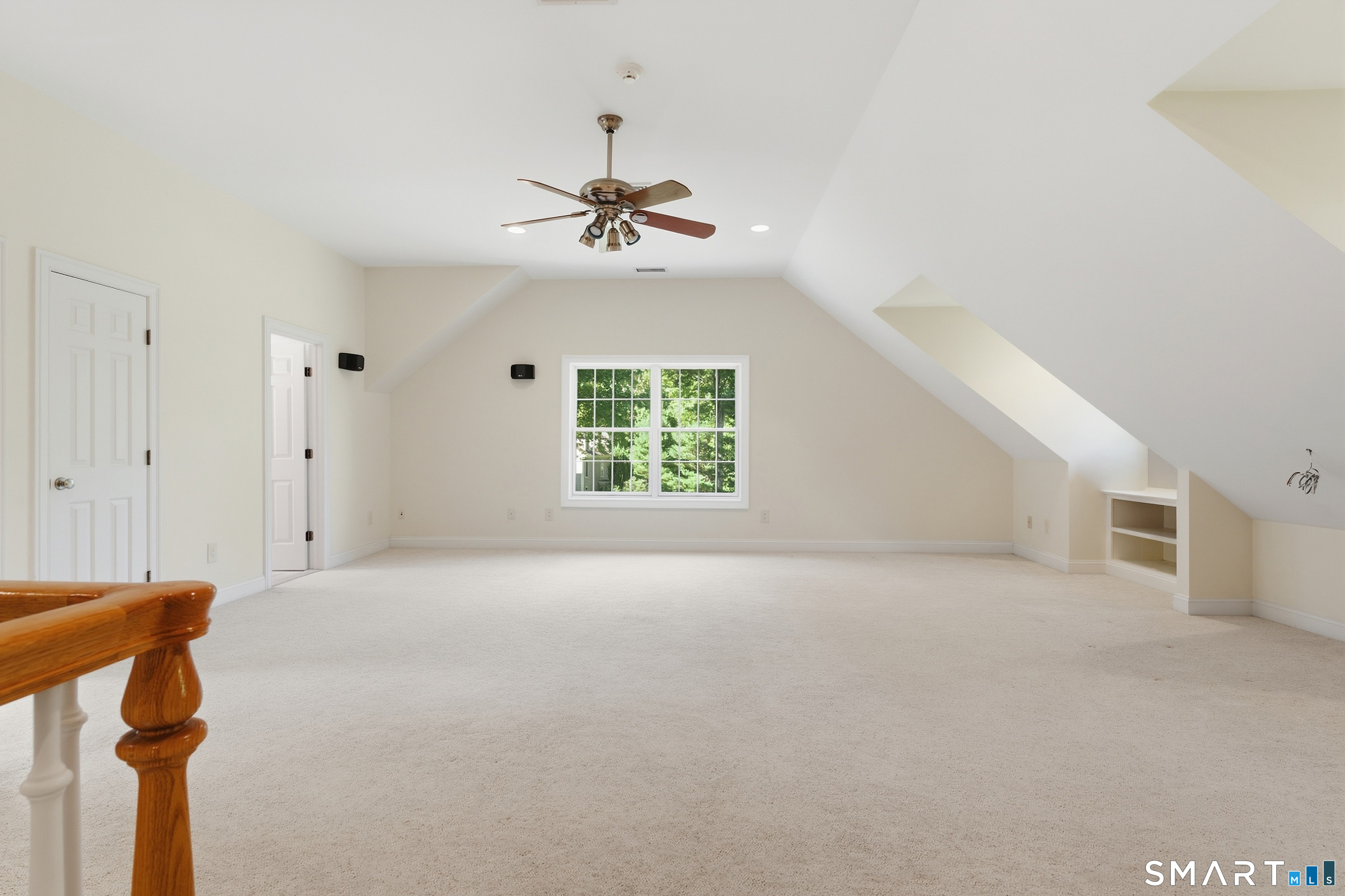 77 Hickory Lane photo 23