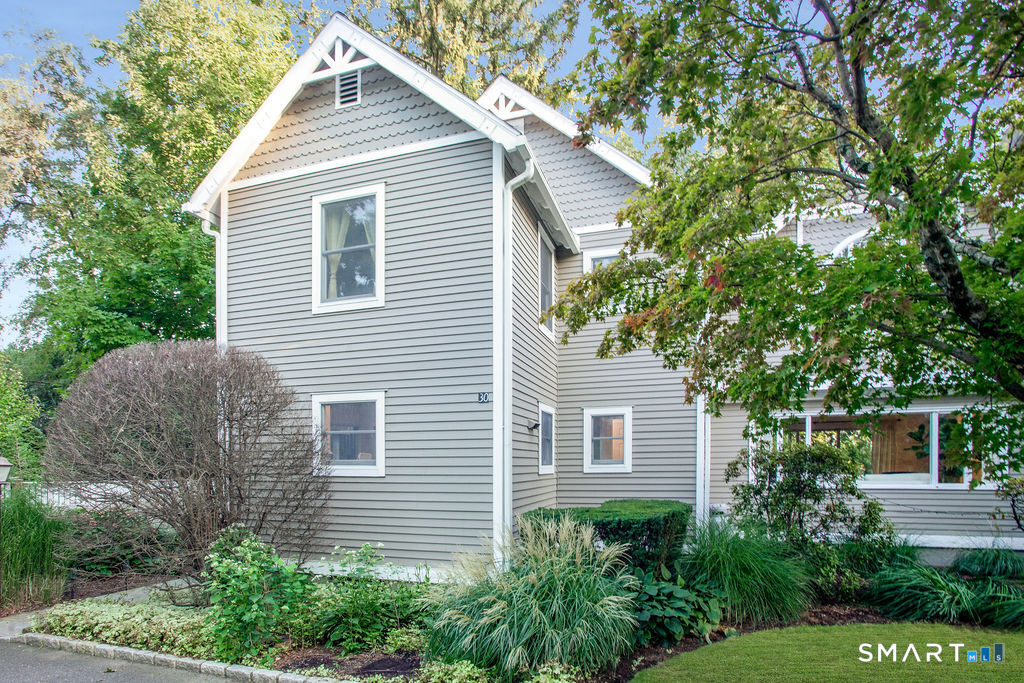 New Canaan, Connecticut photo 1