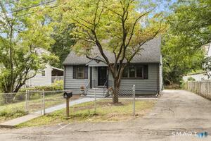 500 Woodlawn Ave, Bridgeport