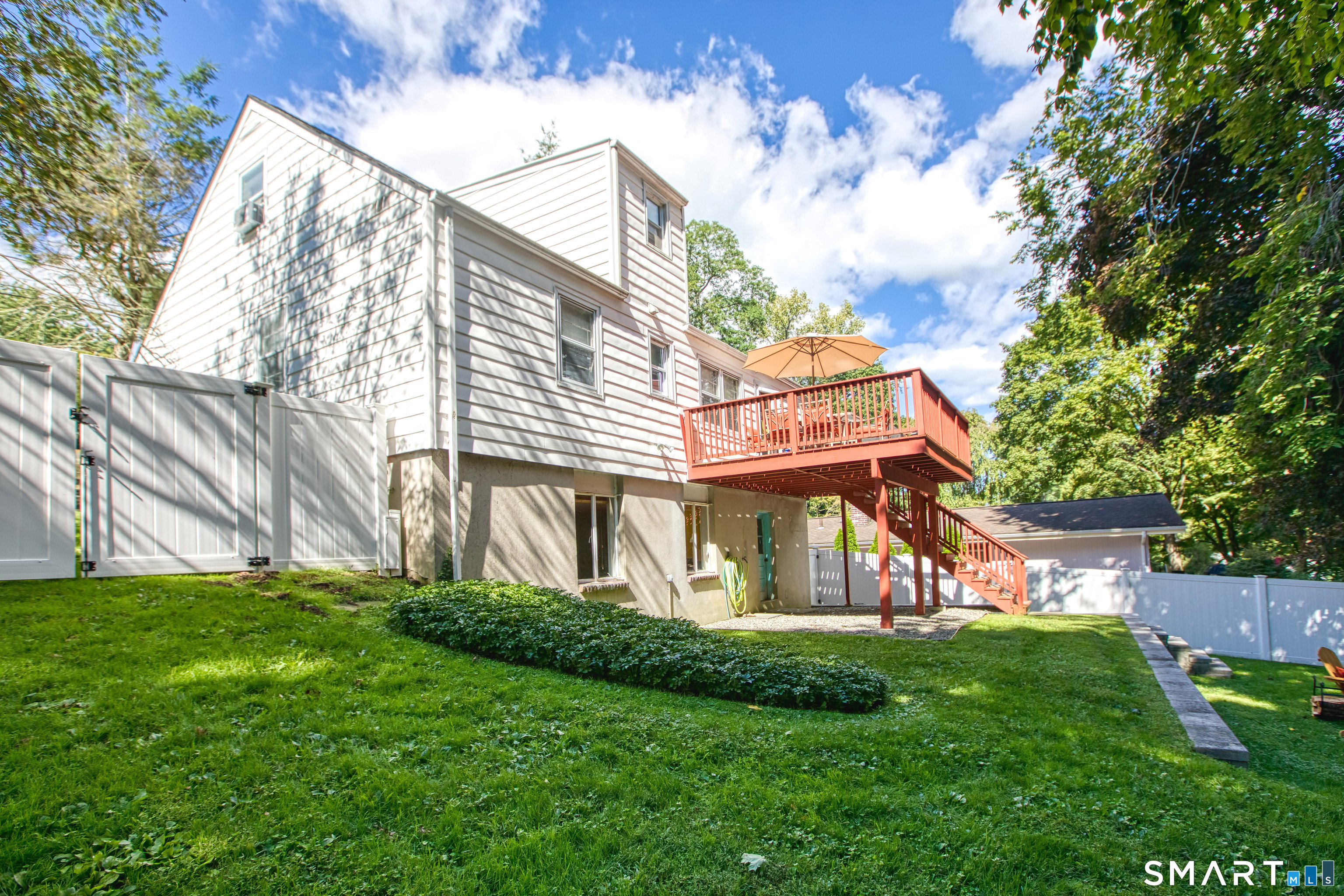 113 Pilgrim Drive photo 32
