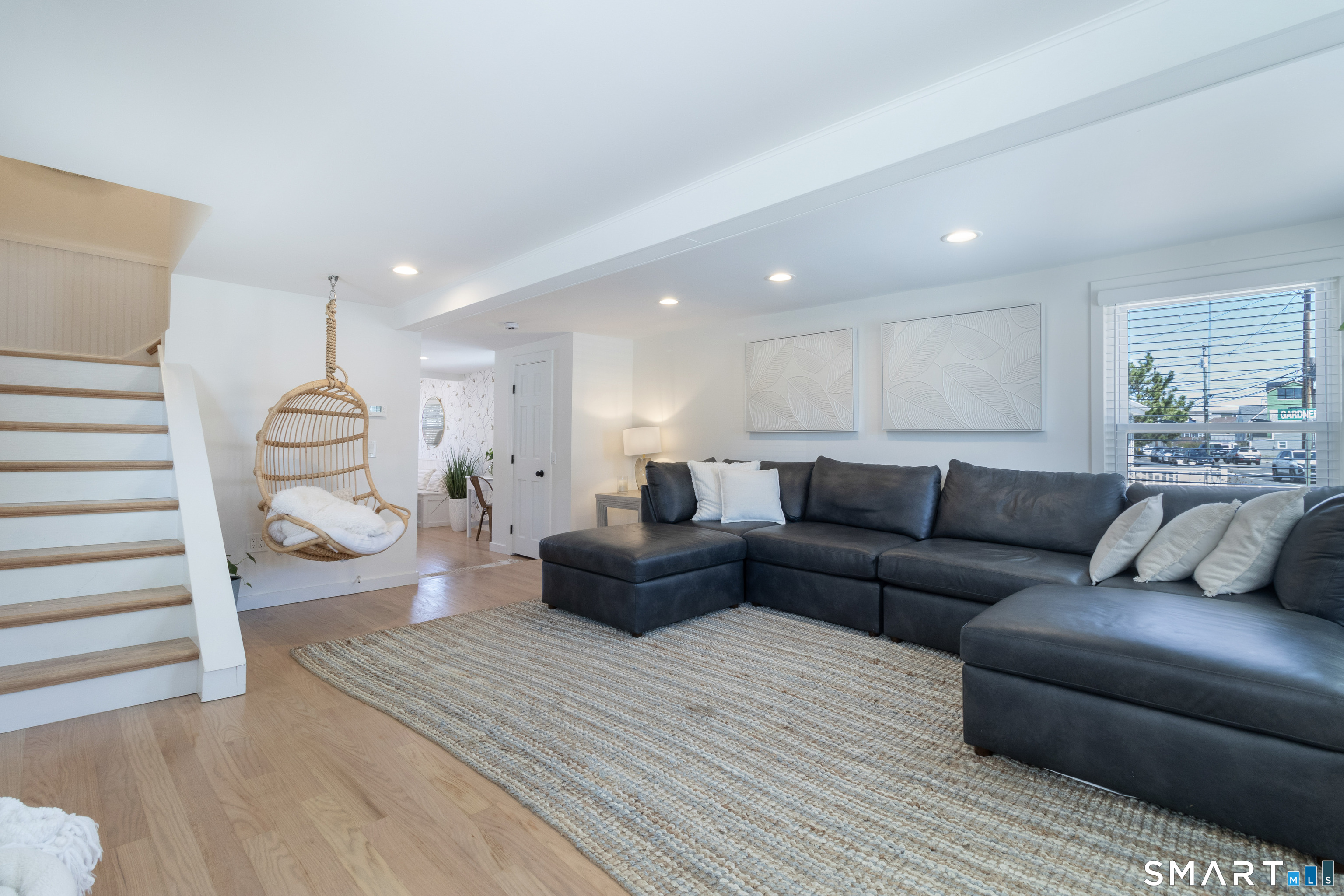 784 East Broadway photo 4