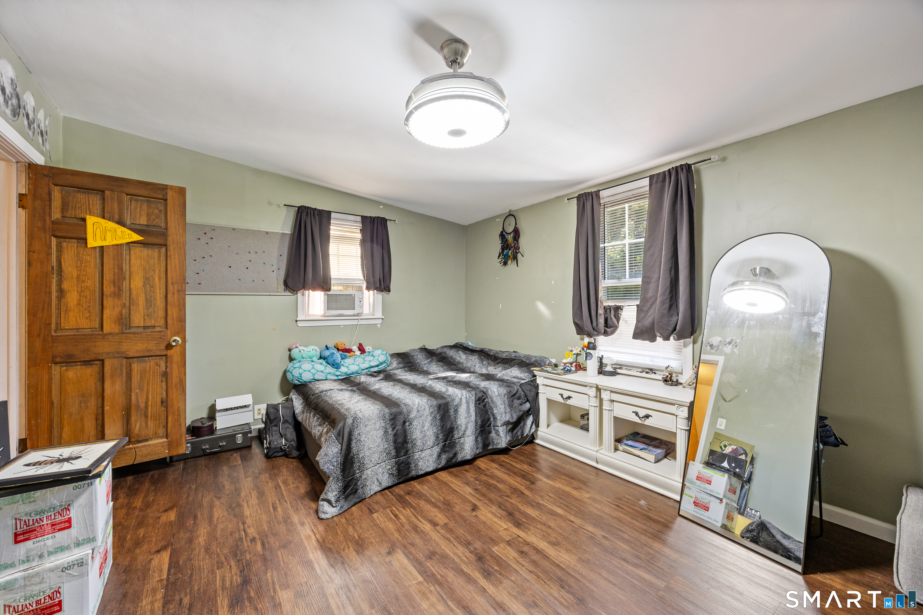 87 Jerome Avenue photo 22
