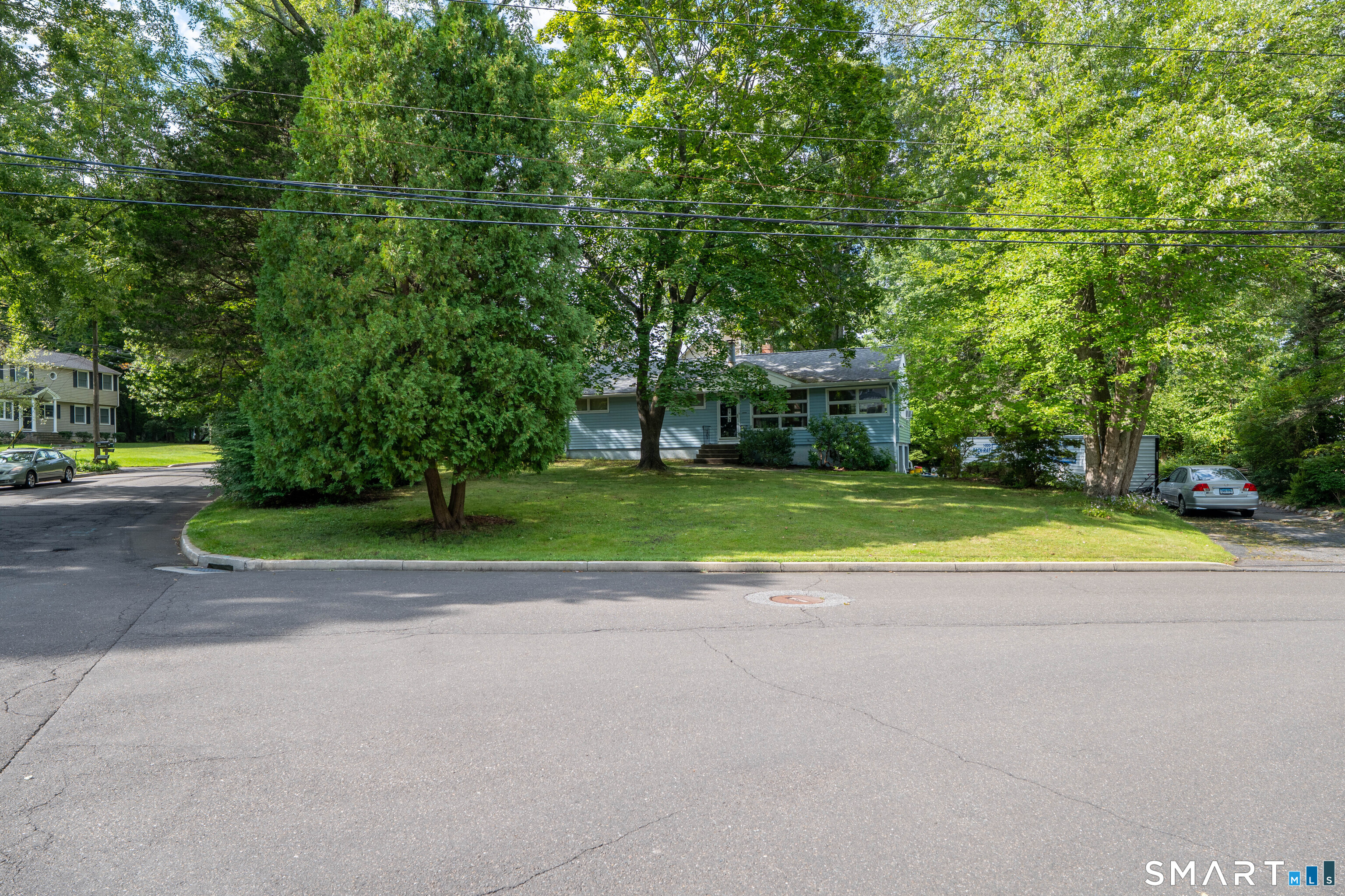 102 Glen Ridge Road — photo 1