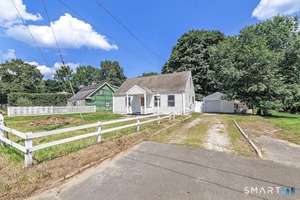 13 Fairchild, Bethel