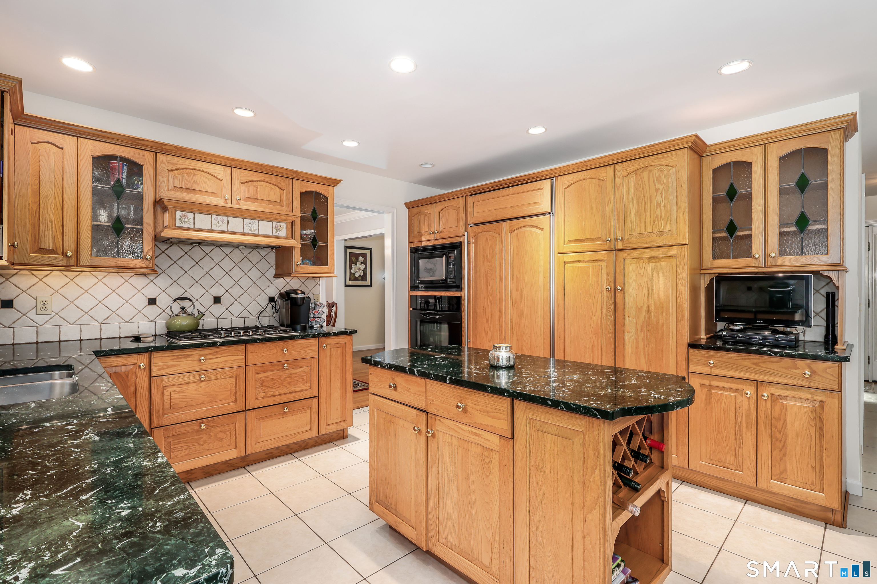 33 Brookwood Drive photo 16