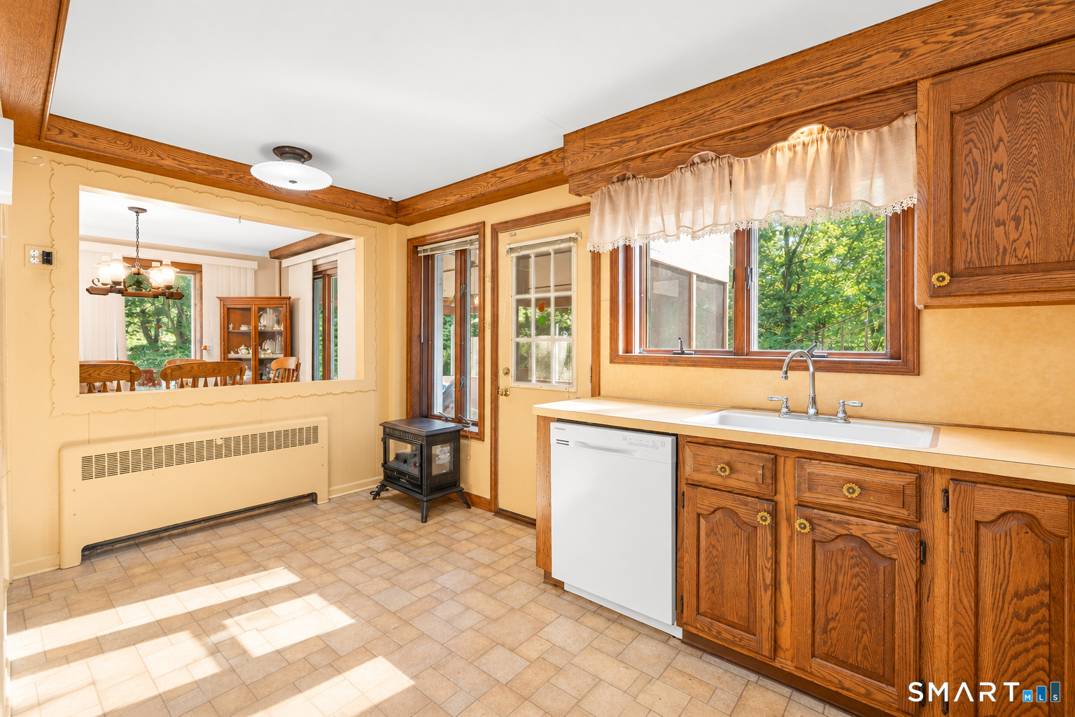 4438 Madison Avenue photo 16