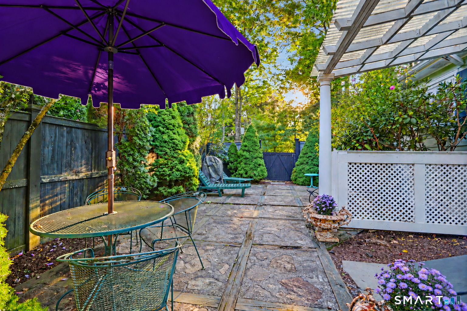 360 Pansy Road — photo 1