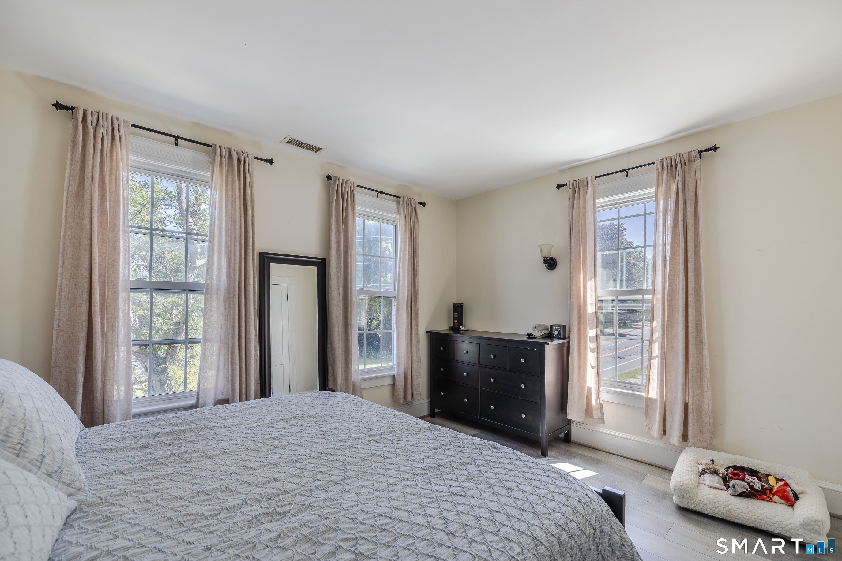 120 Howe Avenue photo 21