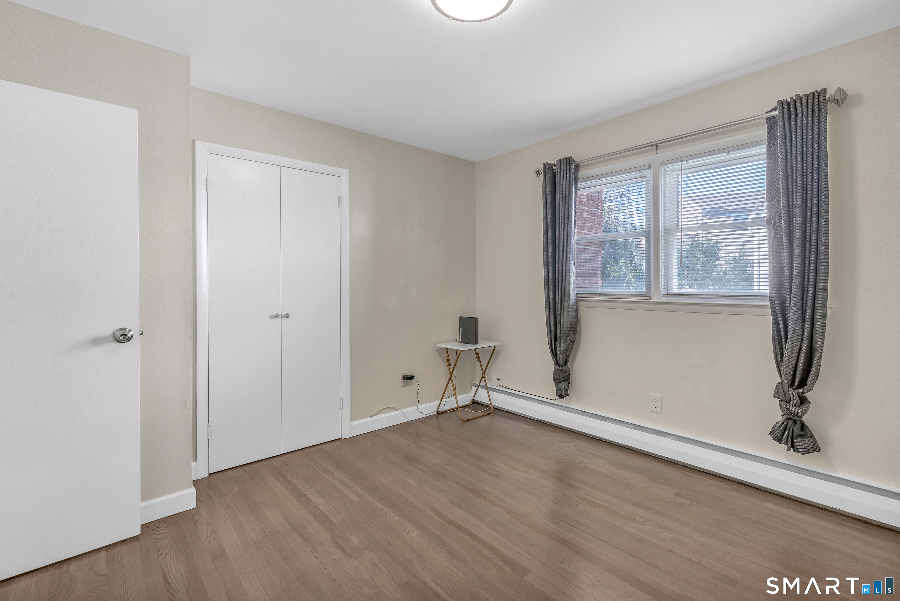 345 Harlem Avenue photo 16
