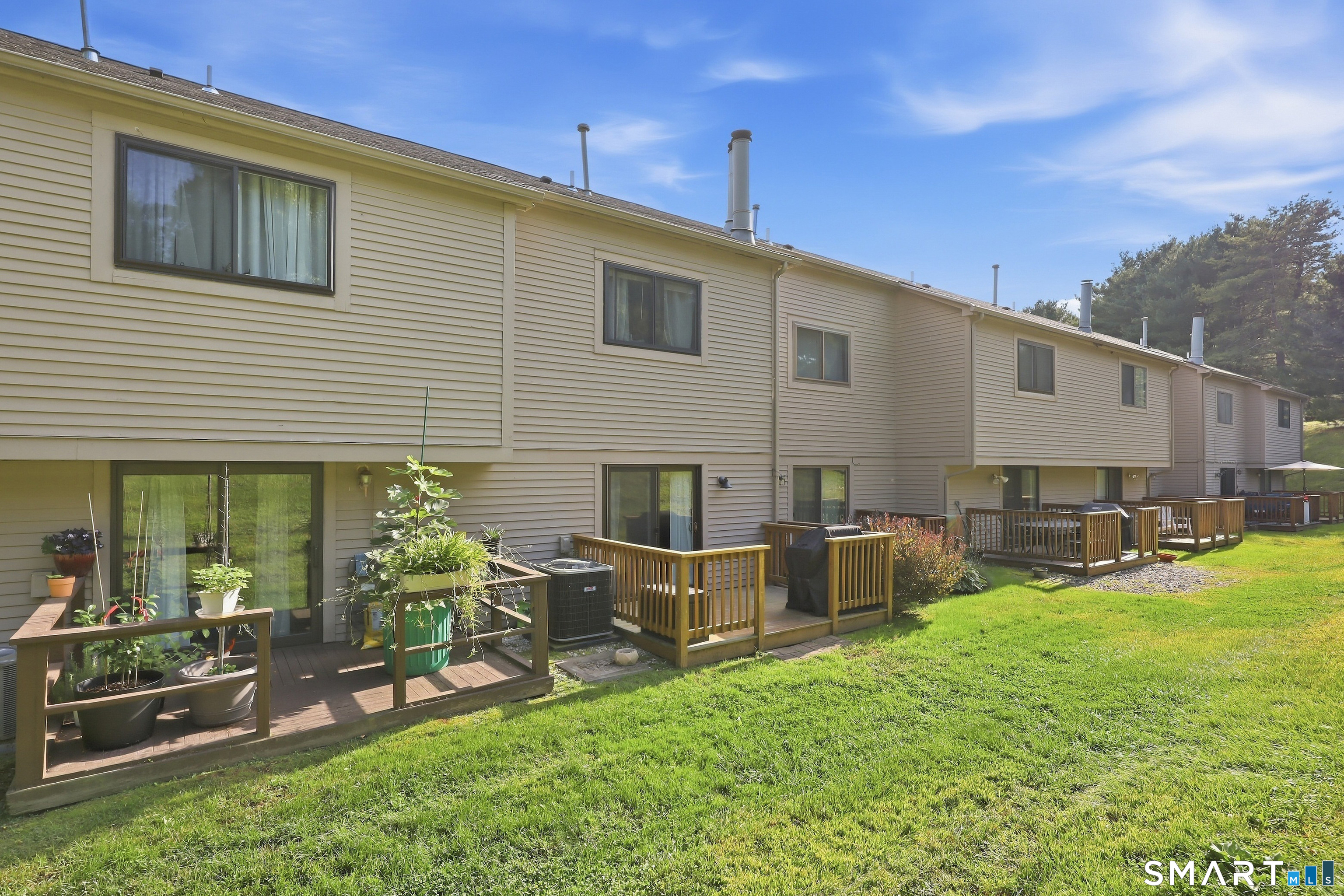 Photo 3 of Townhouse for sale at 195 Village Sq Dr #29, New Britain, CT 06053 | MLS# 24206780 | Listing updated on 2026-09-17