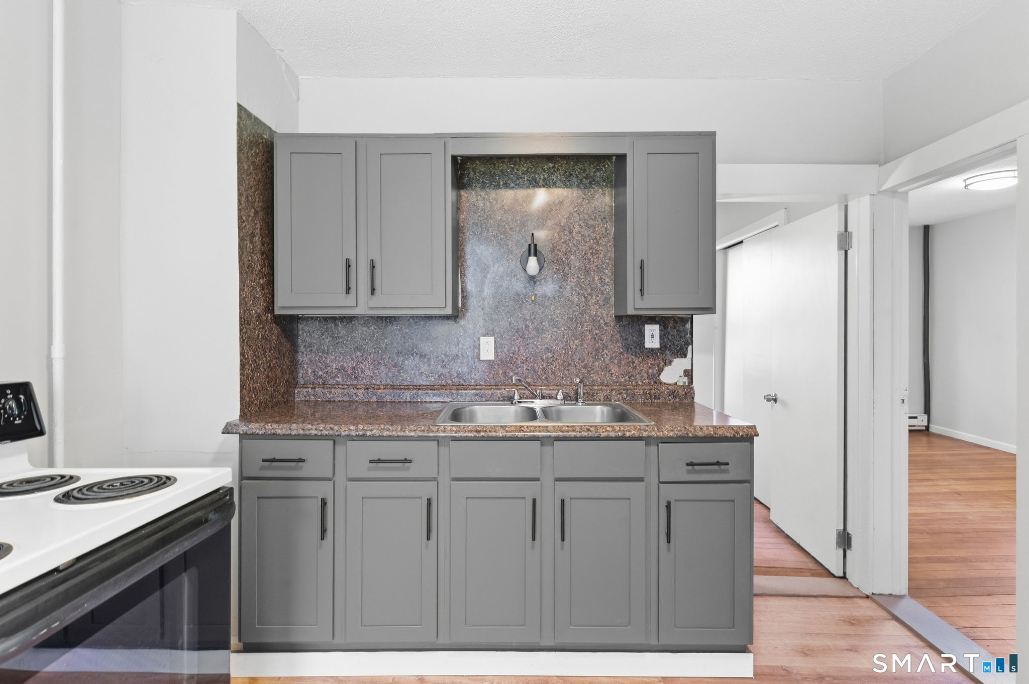 13 Wood Court Unit #A photo 2