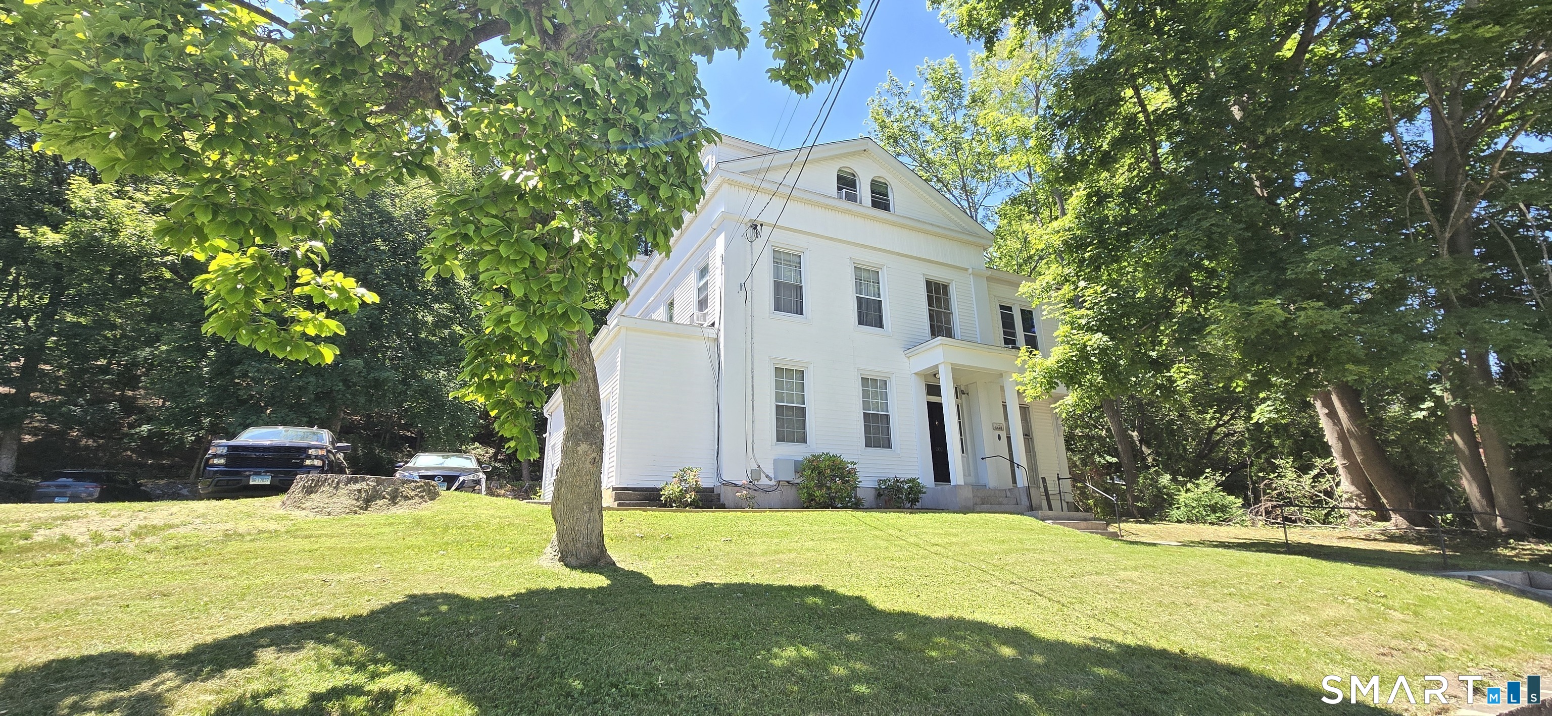 202 Broadway