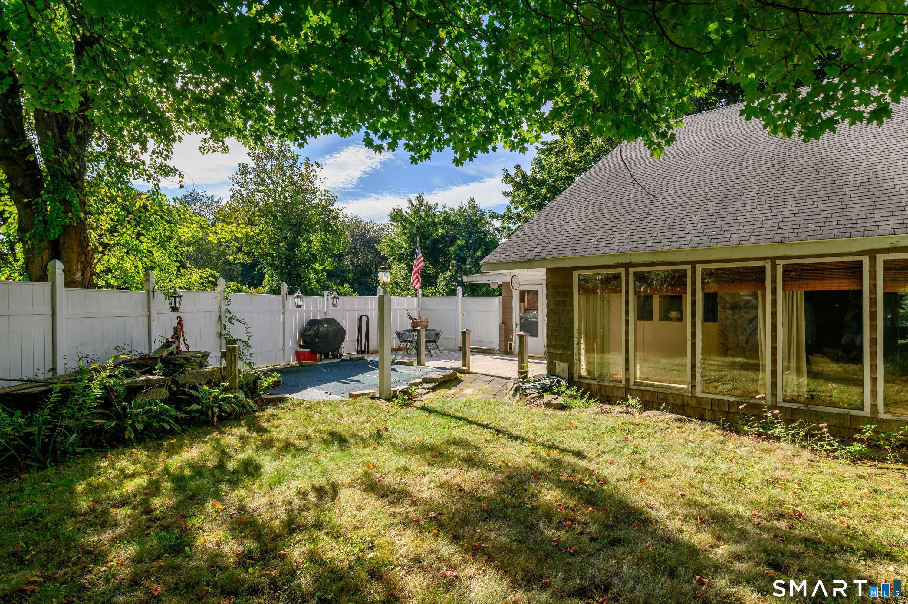 16 Mount Nebo Road photo 36