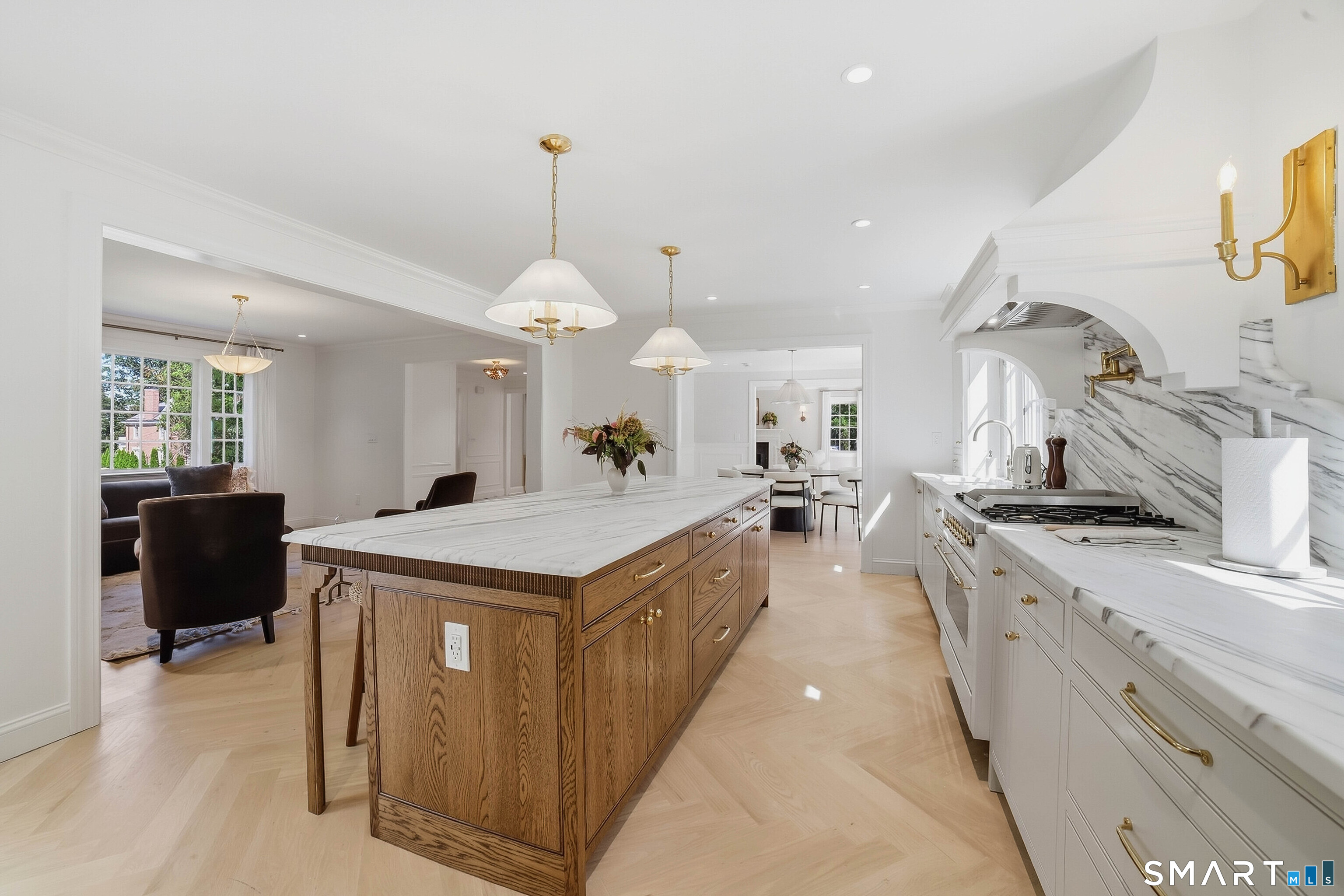 855 Prospect Street photo 10