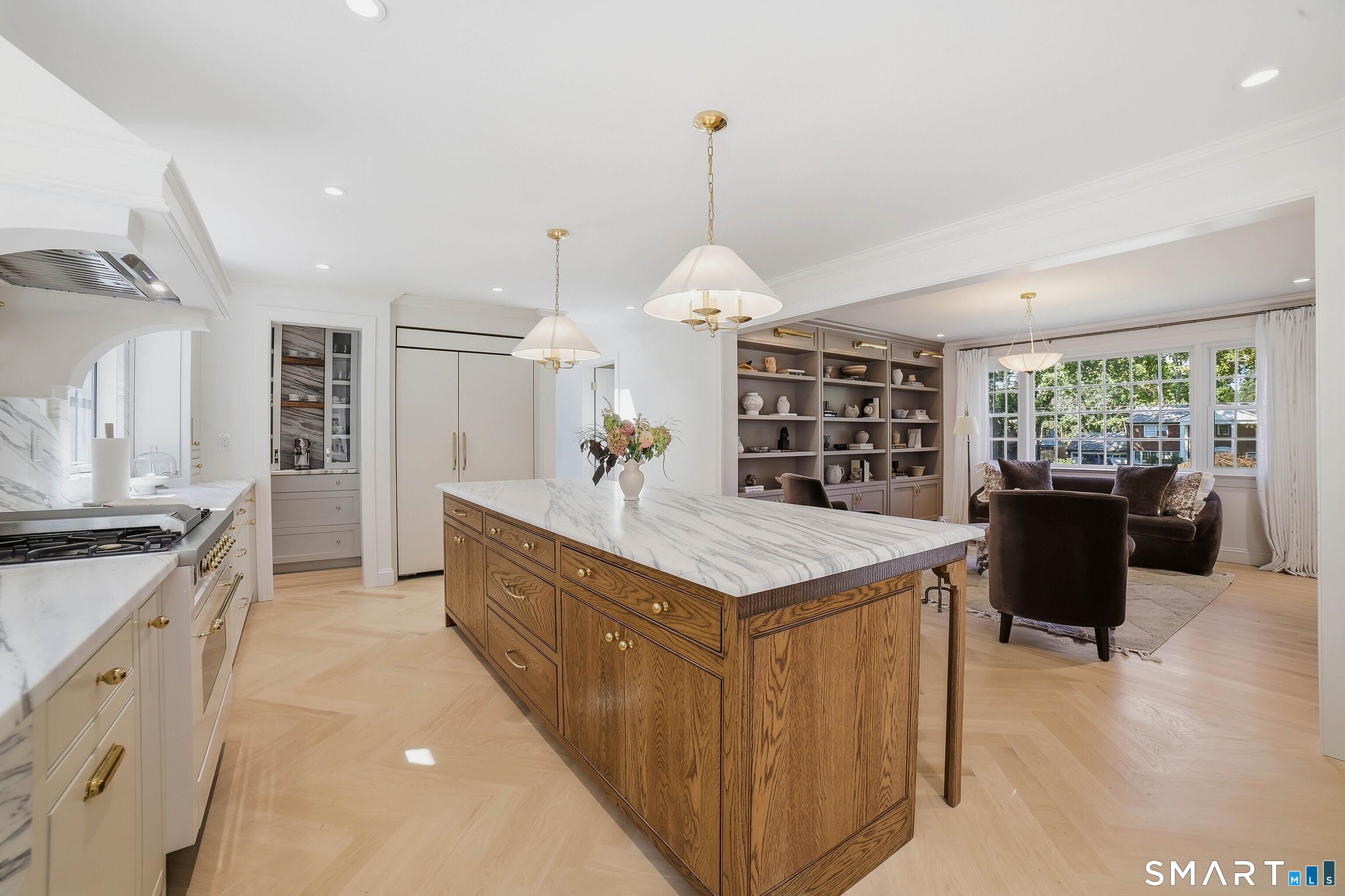 855 Prospect Street photo 12
