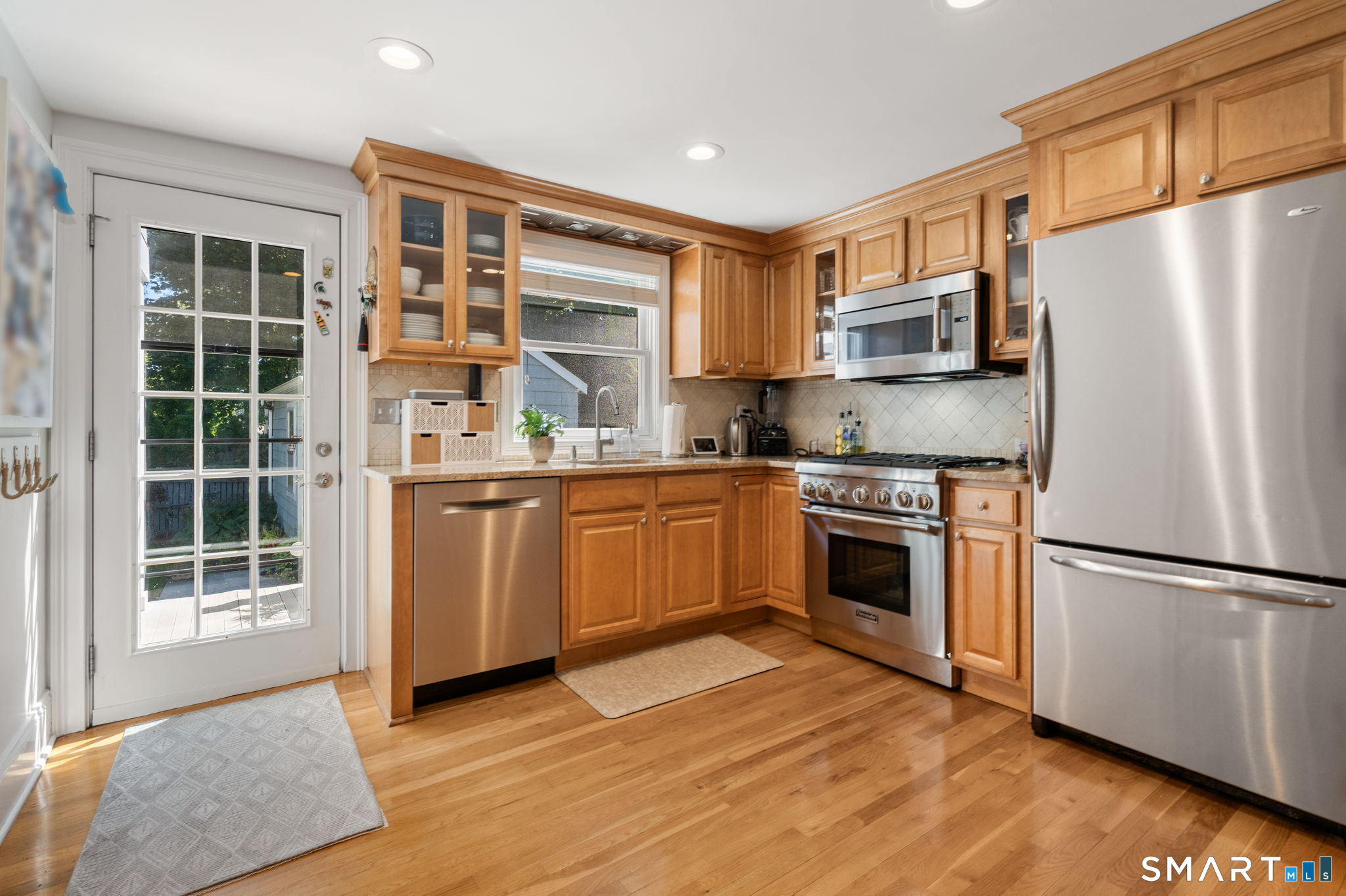 717 Riverside Drive photo 14