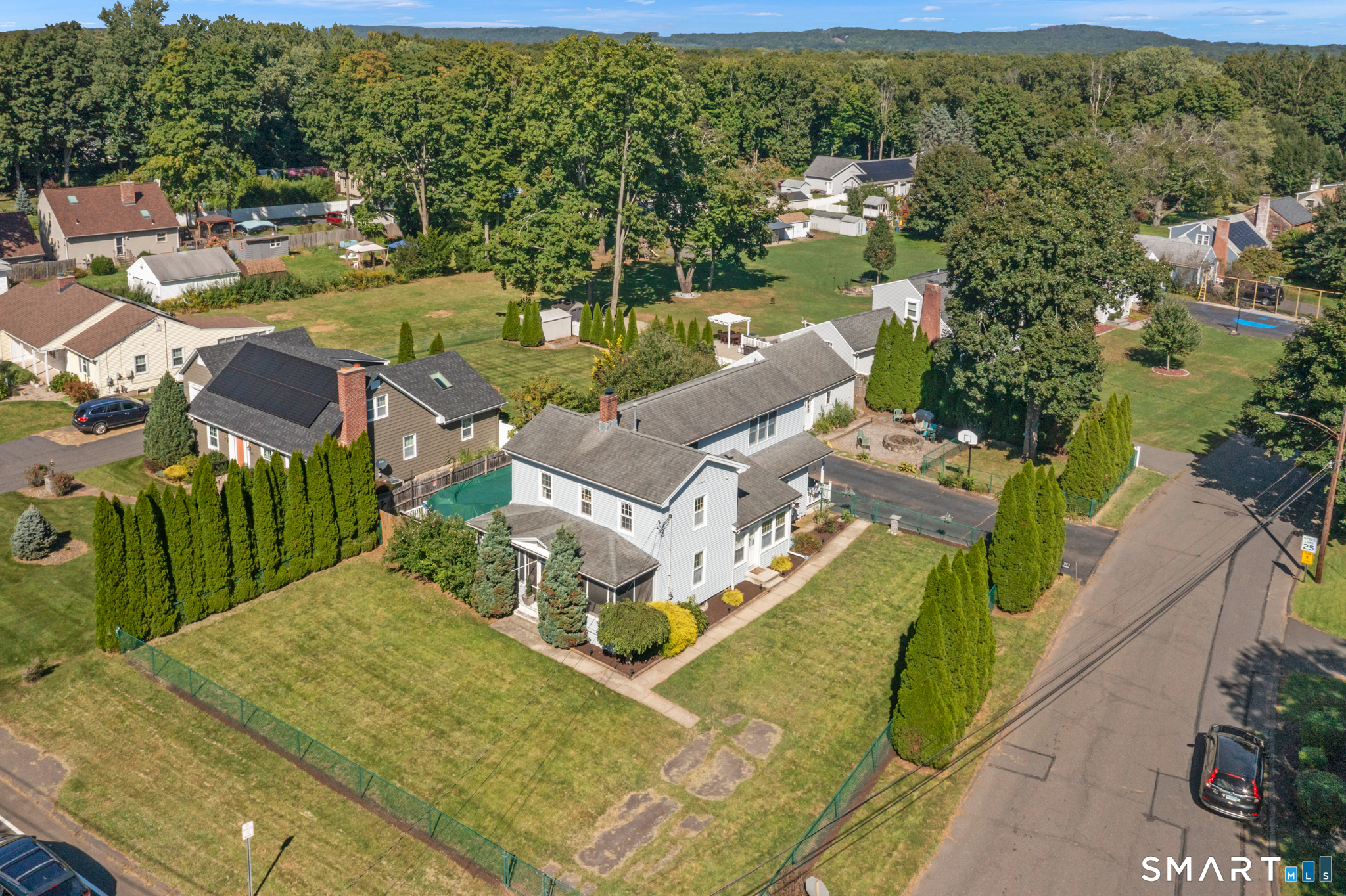 271 Meriden Avenue photo 39