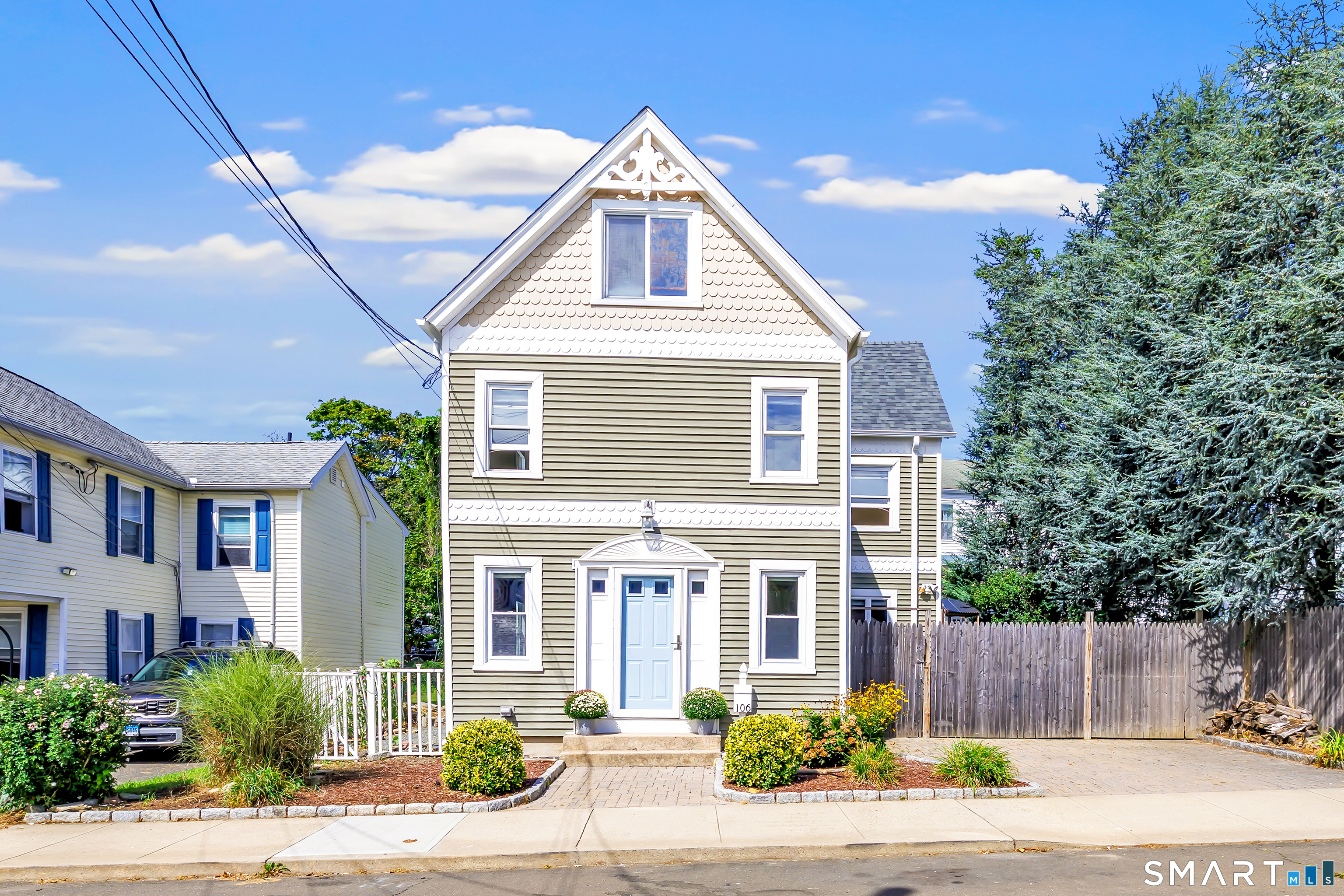 106 Hawley Avenue
