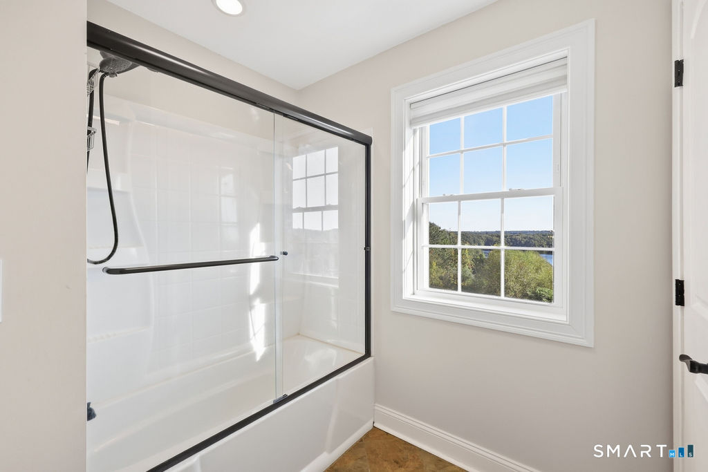 41 Coe Road photo 18
