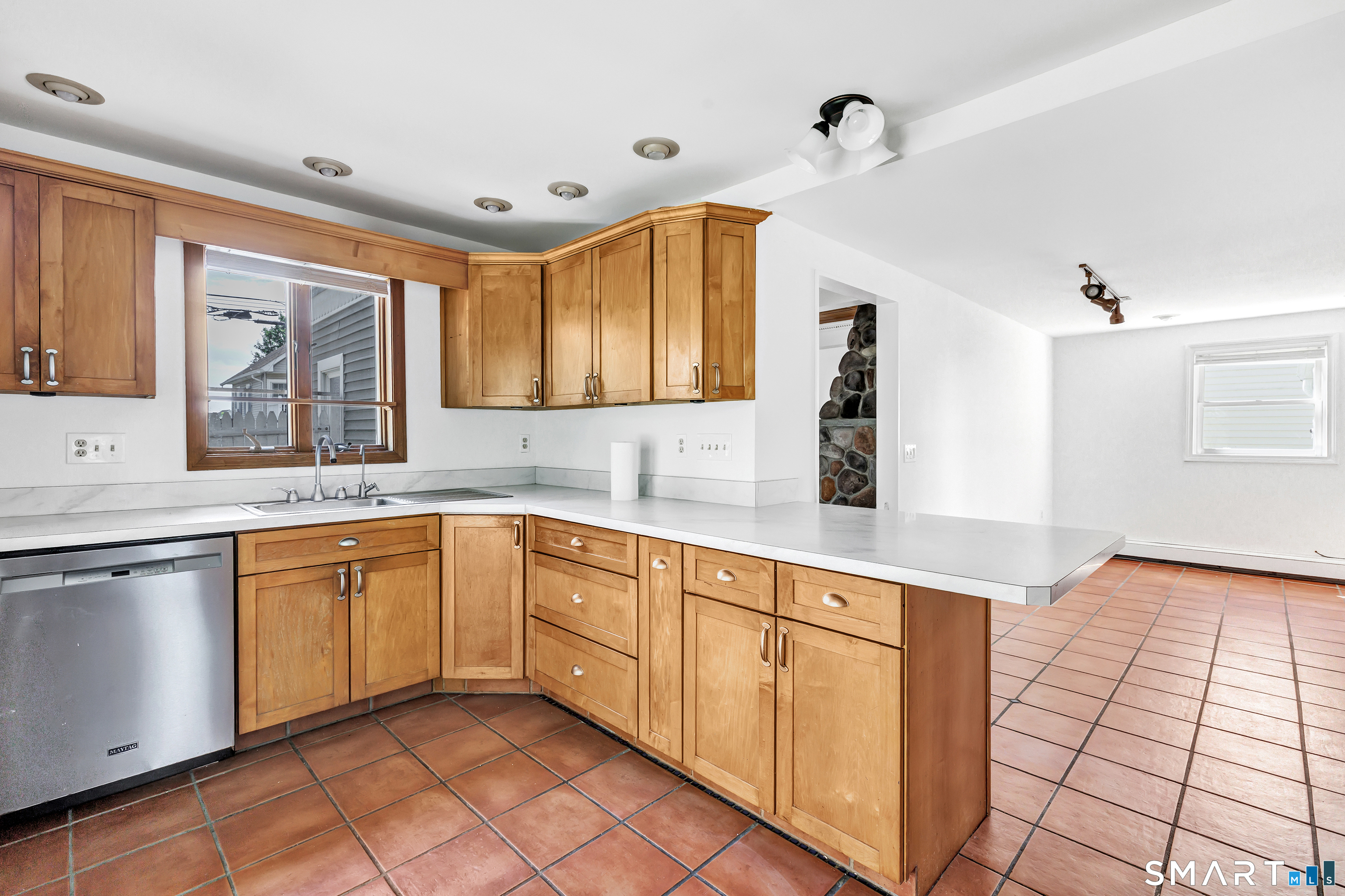 106 Hawley Avenue photo 10