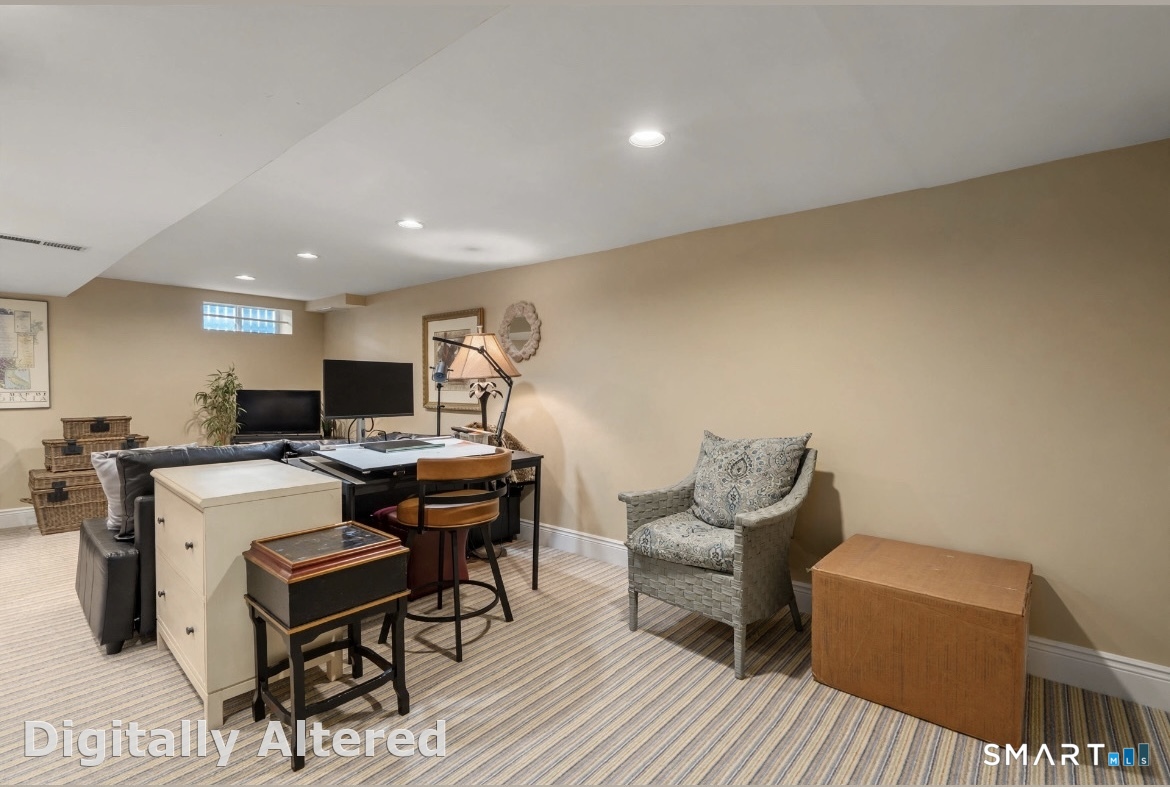 717 Riverside Drive photo 26