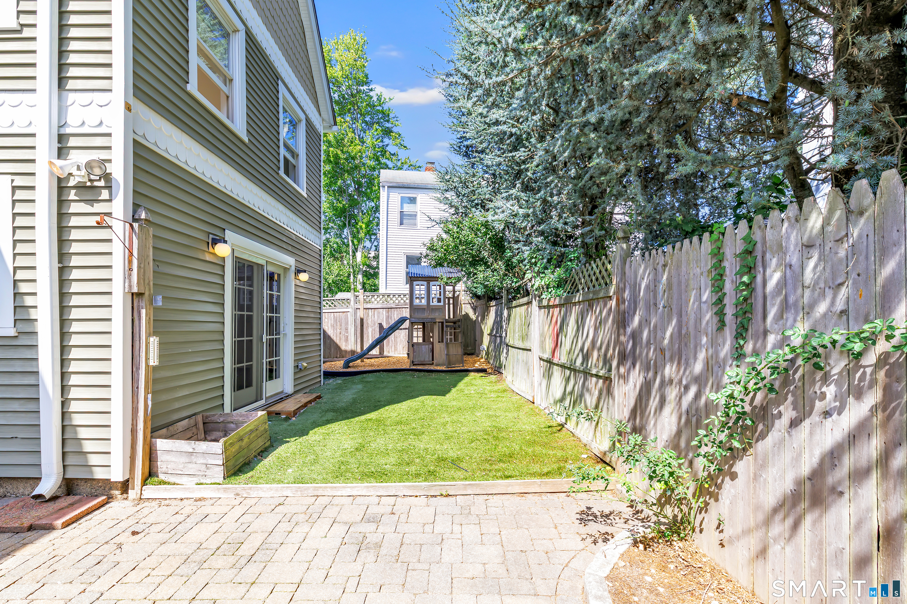 106 Hawley Avenue photo 22