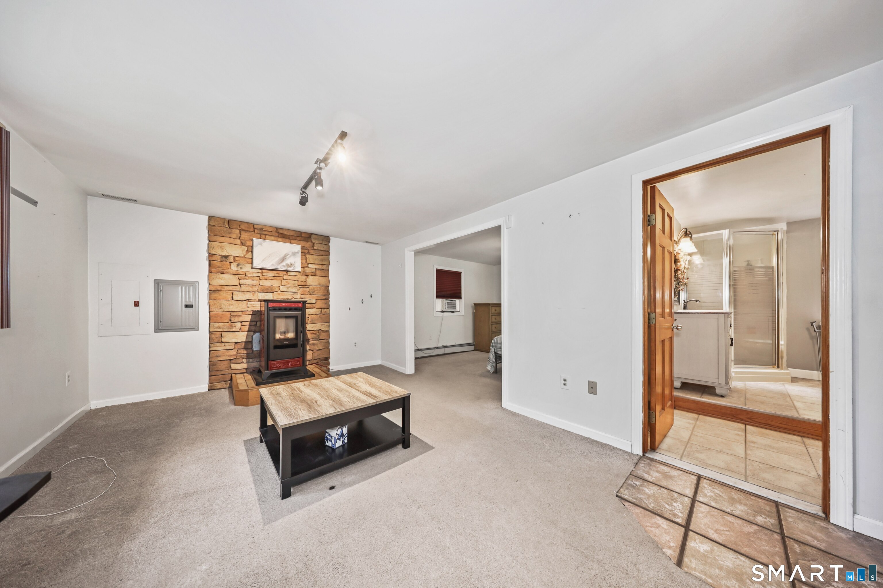 136 Babbitt Road photo 22