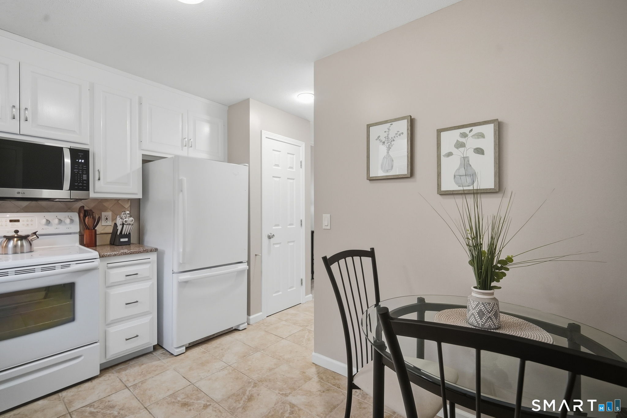 215 Candlewood Drive Unit #215 photo 13
