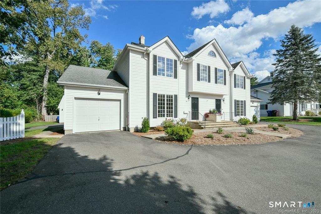 16 Harold Road, #16, Farmington, CT 06032