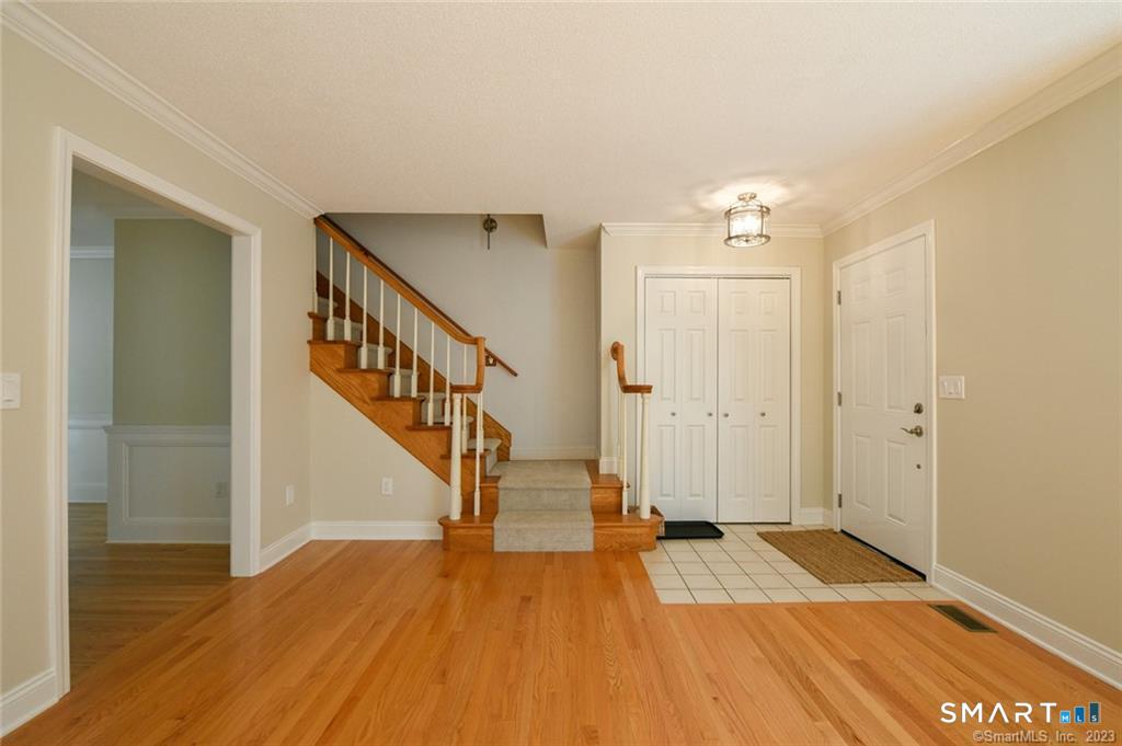 16 Harold Road, #16, Farmington, CT 06032