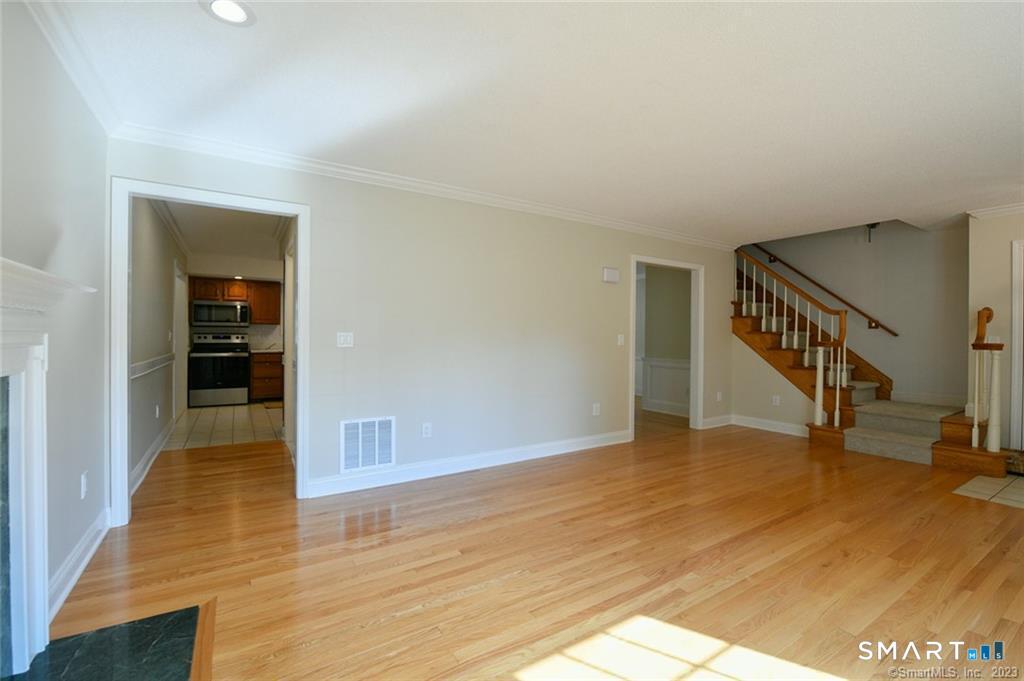 16 Harold Road, #16, Farmington, CT 06032