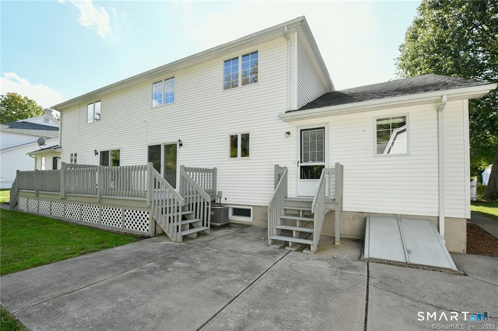 16 Harold Road, #16, Farmington, CT 06032