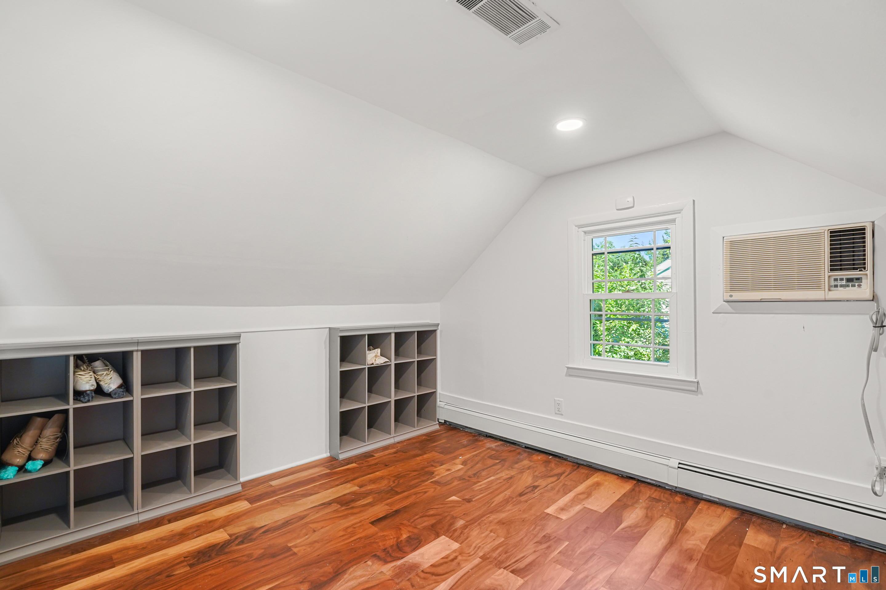87 Clover Hill Drive photo 16