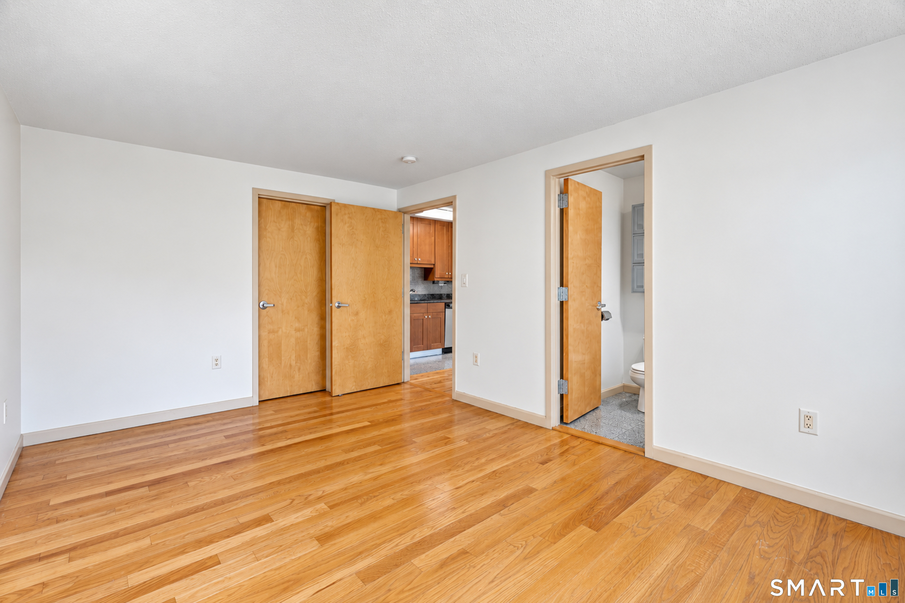 184 Pequot Avenue Unit #305 photo 12