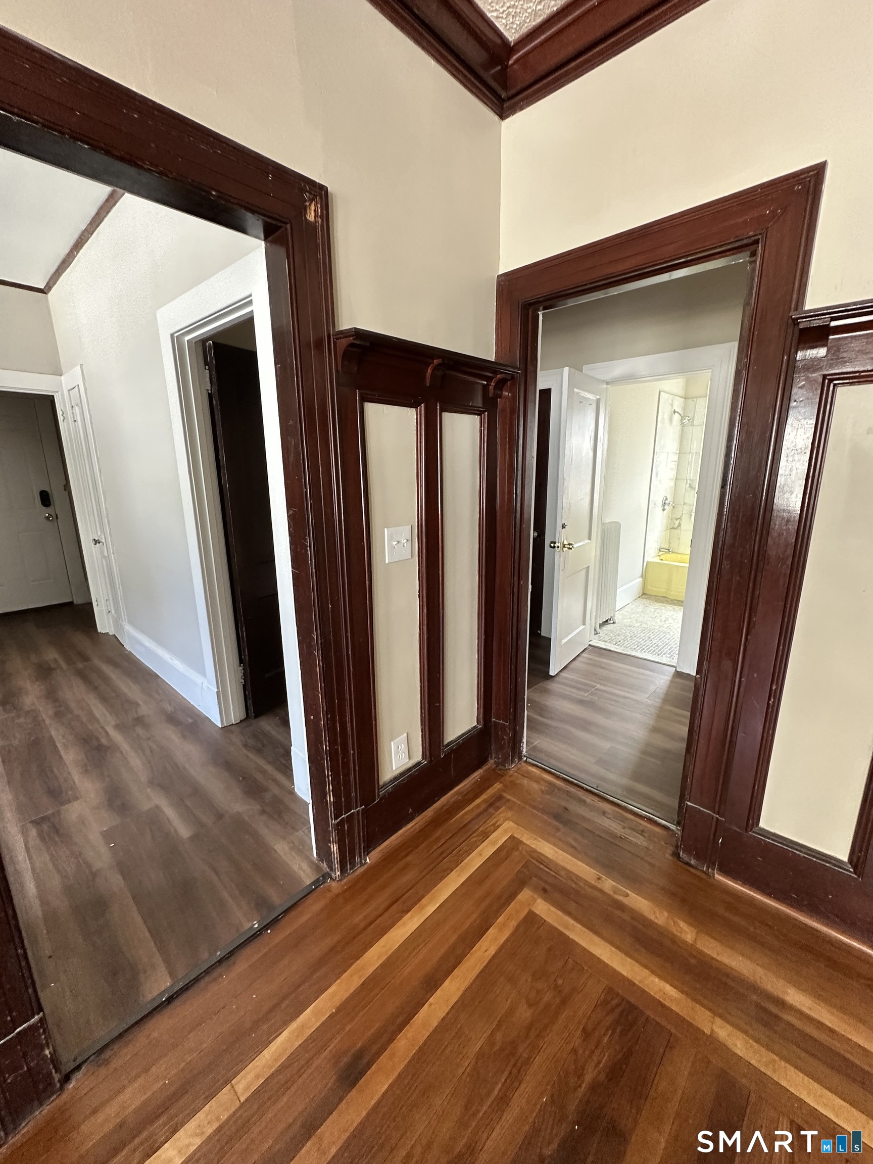 304 Edgewood Street photo 10