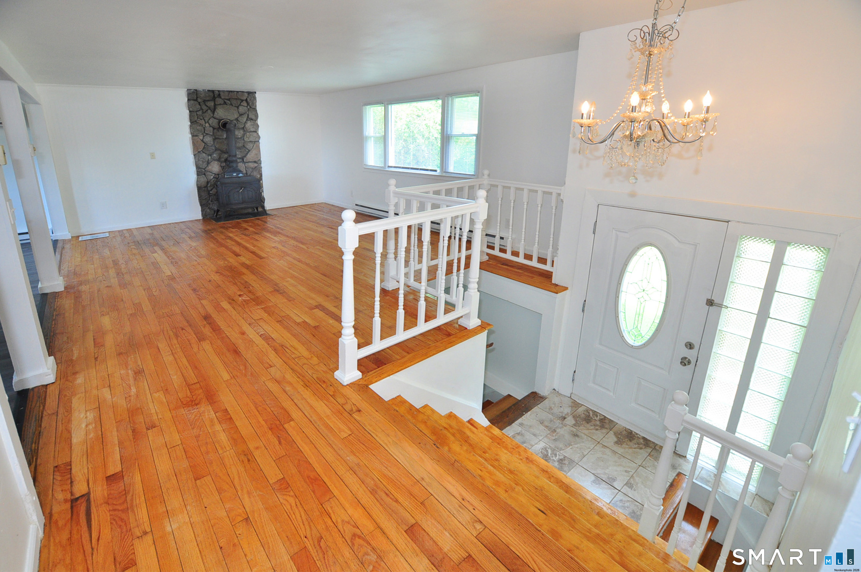 13 Pleasant View Avenue photo 8