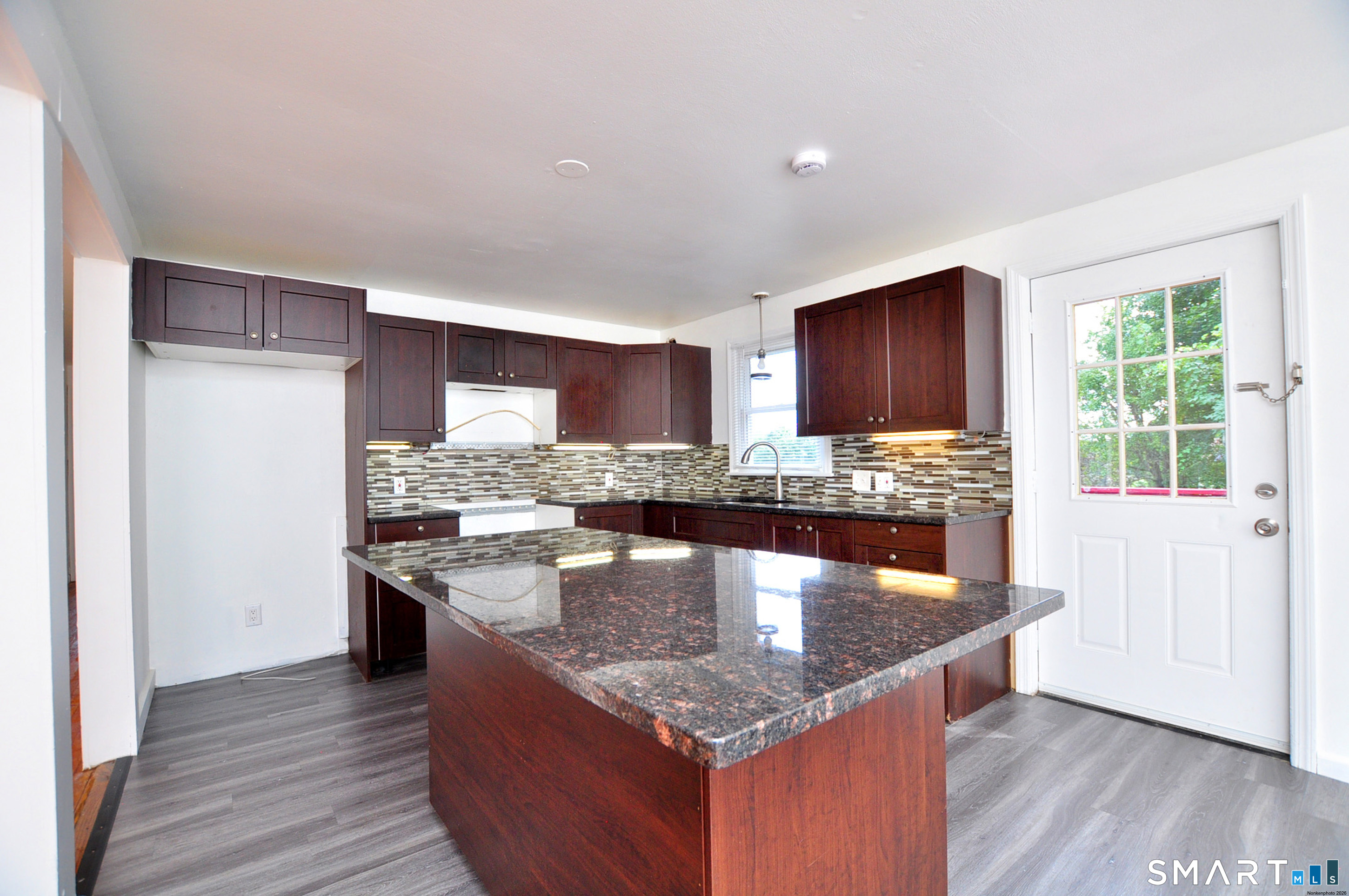 13 Pleasant View Avenue photo 13