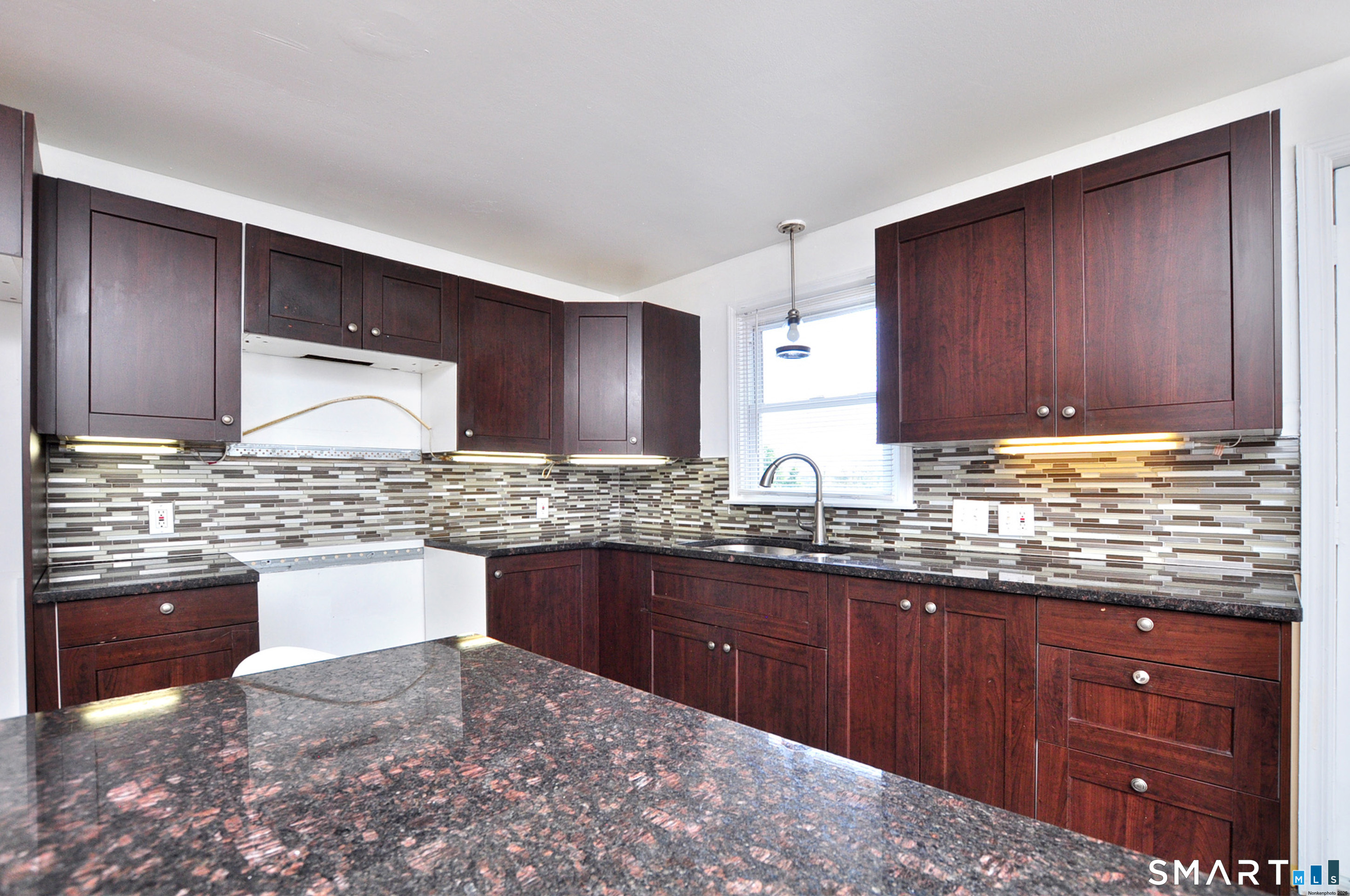 13 Pleasant View Avenue photo 14