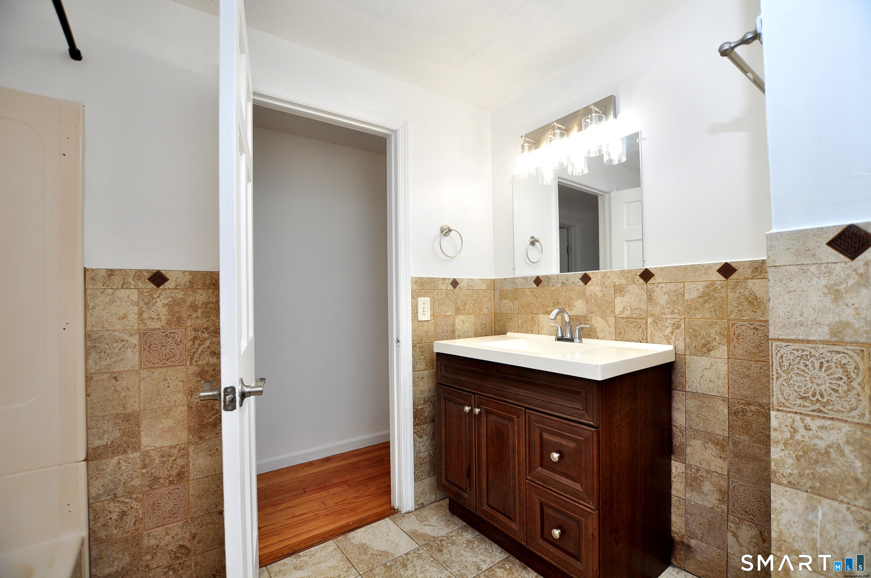 13 Pleasant View Avenue photo 24