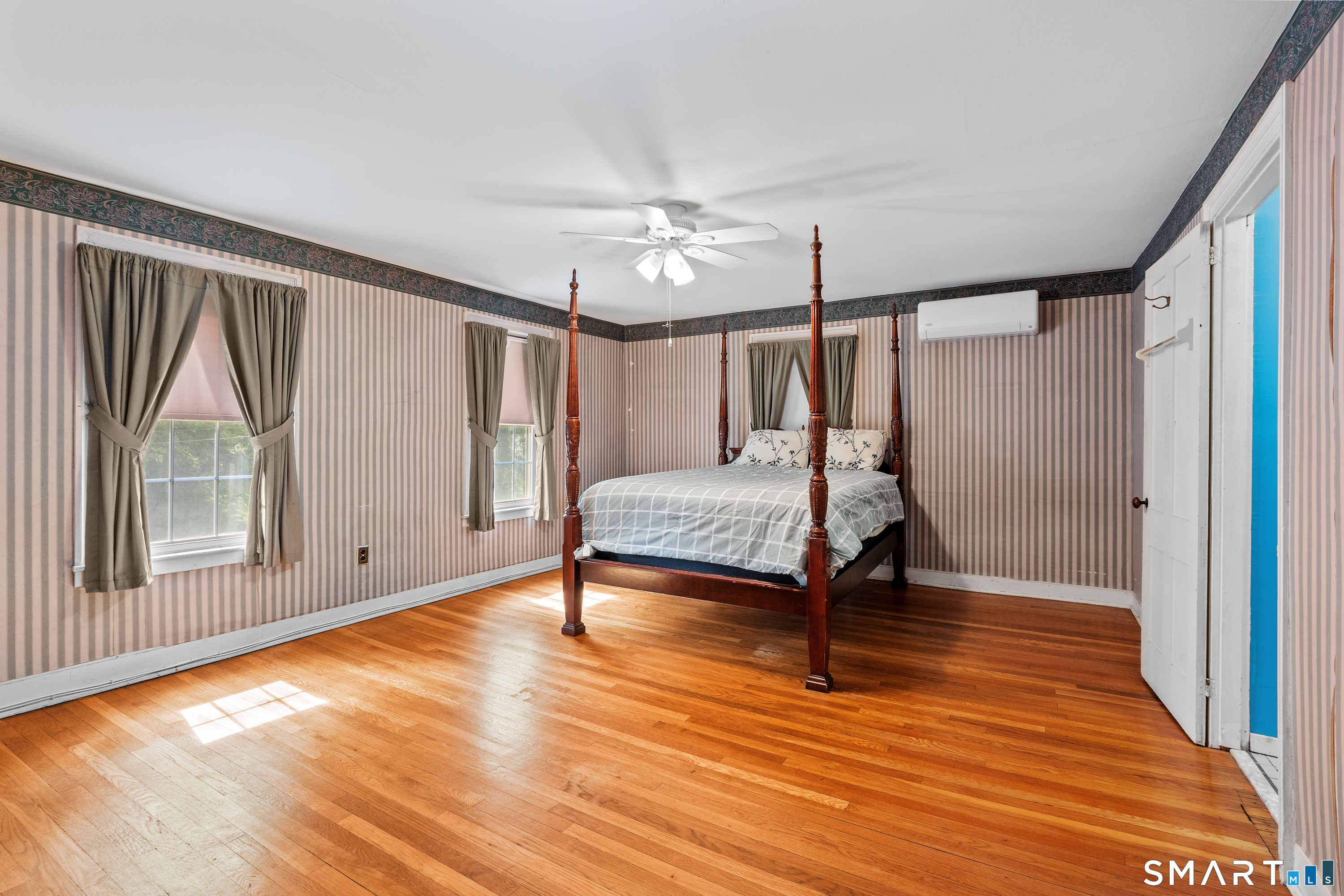 55 Hart Street photo 19