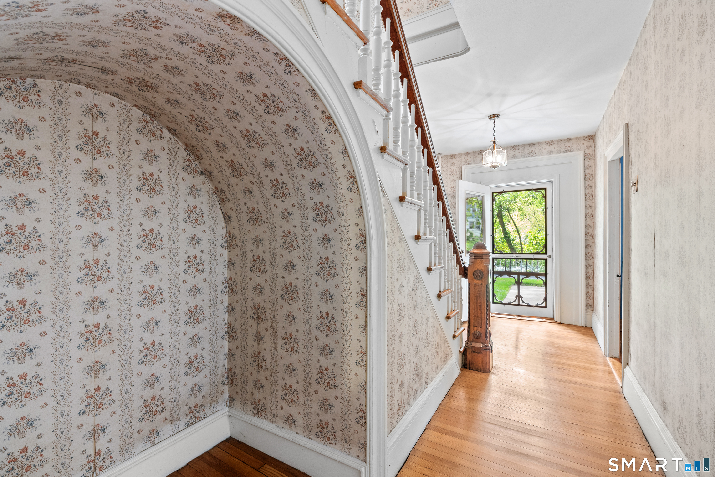 Photo 3 of Single family home for sale at 55 Hart St, Wethersfield, CT 06109 | MLS# 24206479 | Listing updated on 2026-09-18