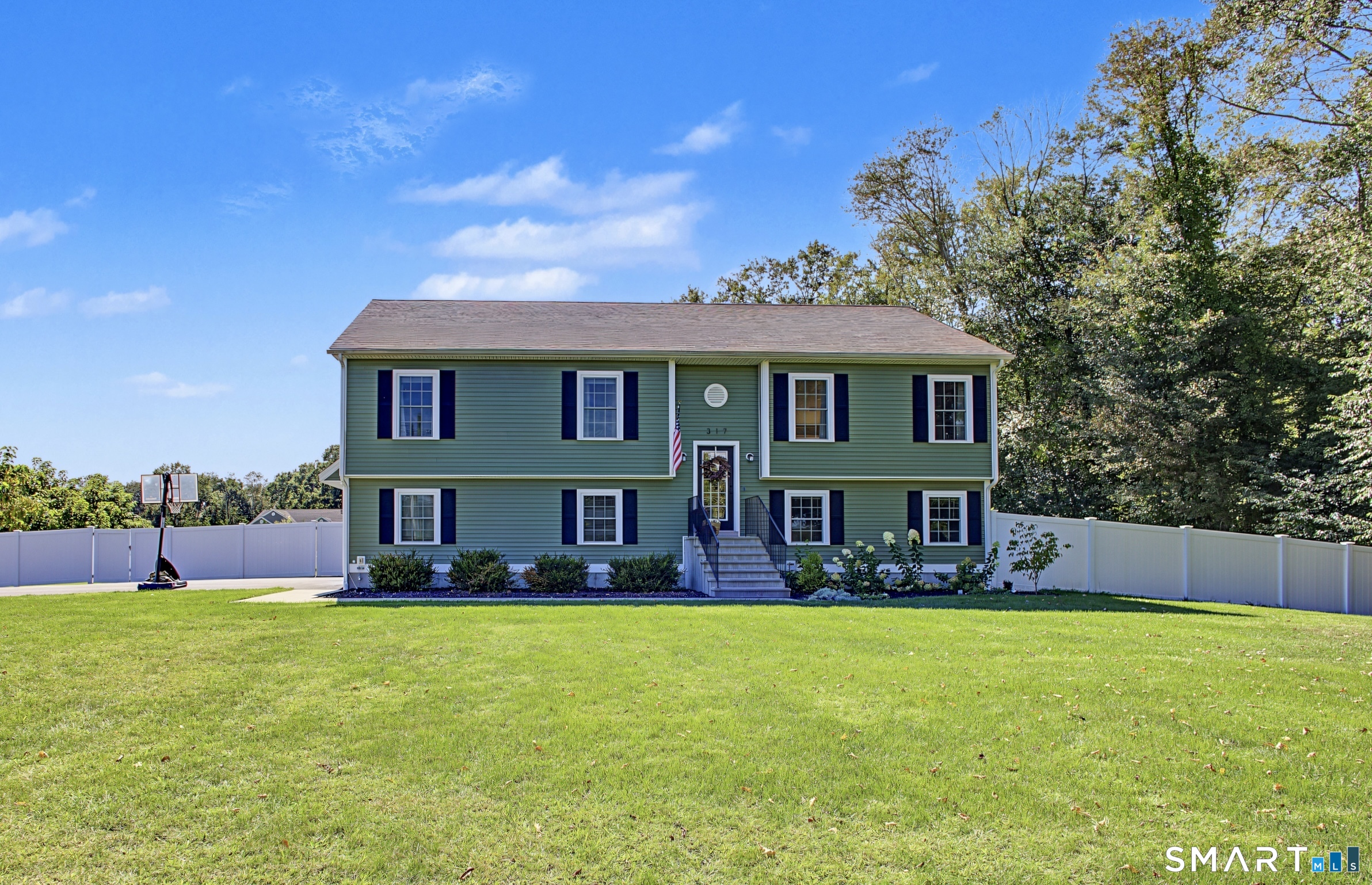 Single family home for sale at 371 Day St, Brooklyn, CT 06234 | MLS# 24207872