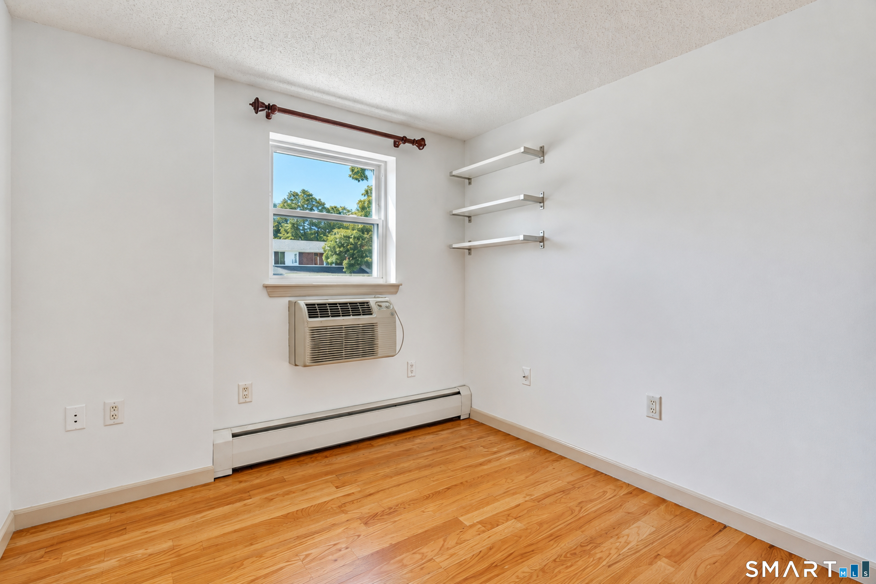 184 Pequot Avenue Unit #305 photo 15